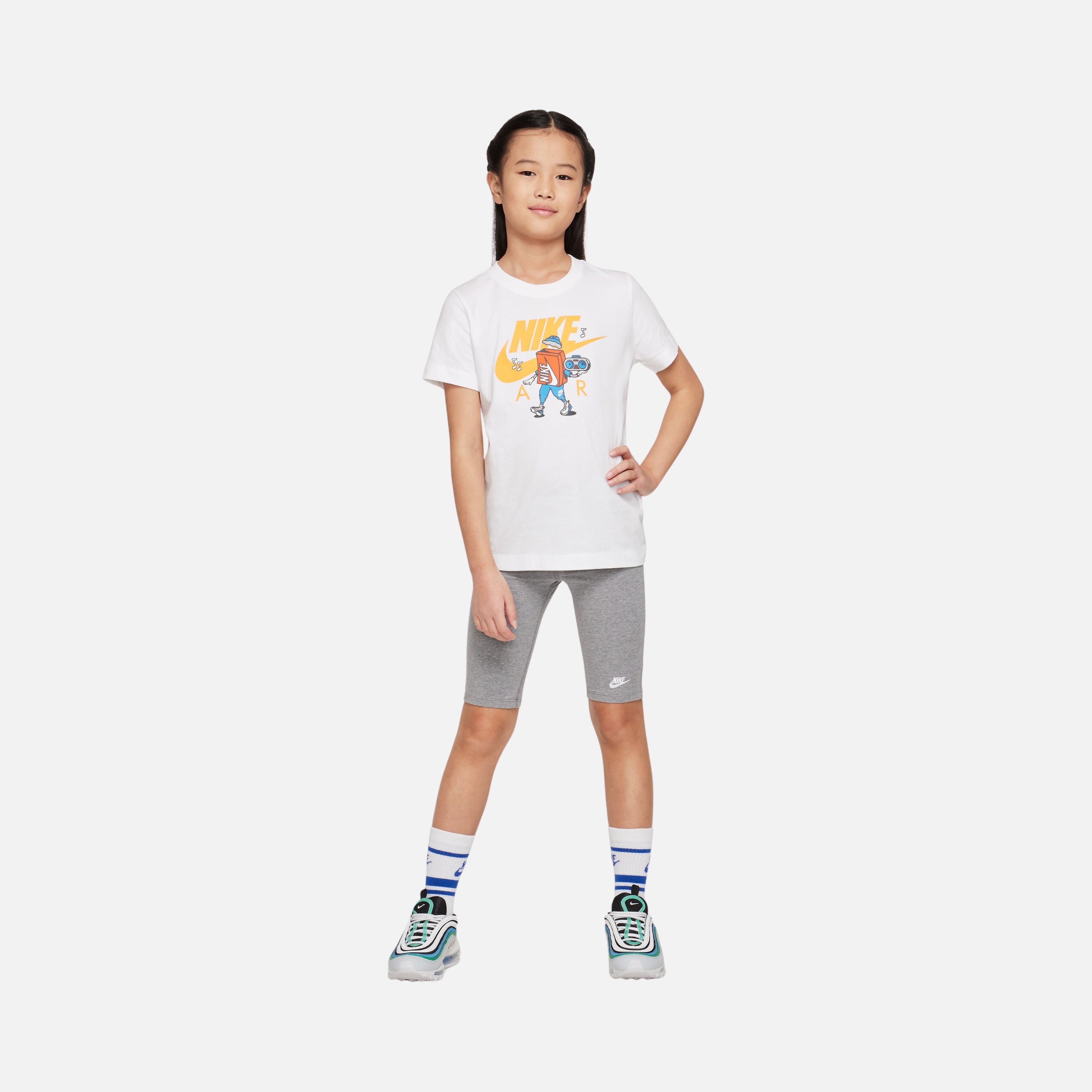 Nike Sportswear Boxy 2 & Future Graphic Short-Sleeve Çocuk Tişört