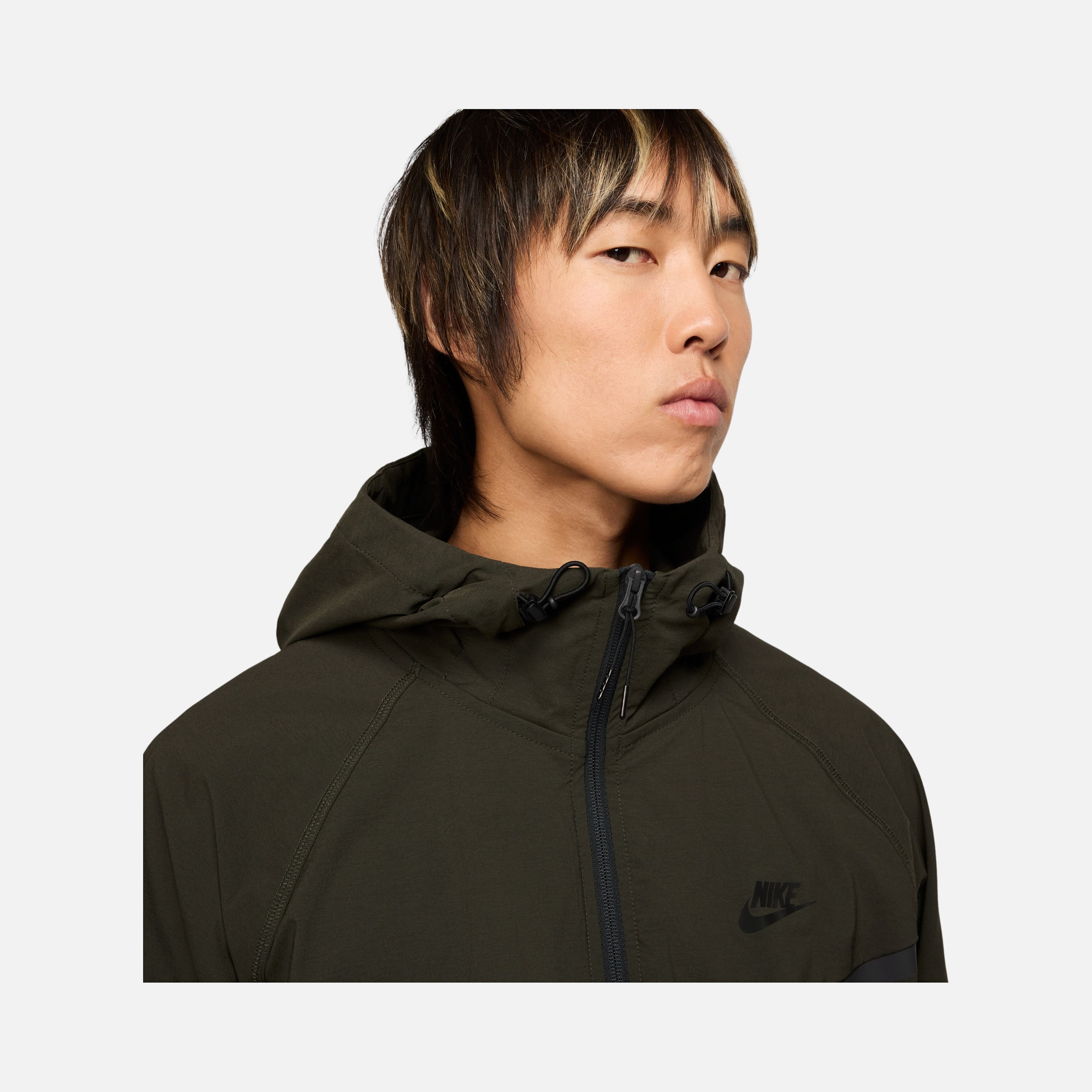 Nike Tech Woven Windrunner Full-Zip Hooded Erkek Ceket