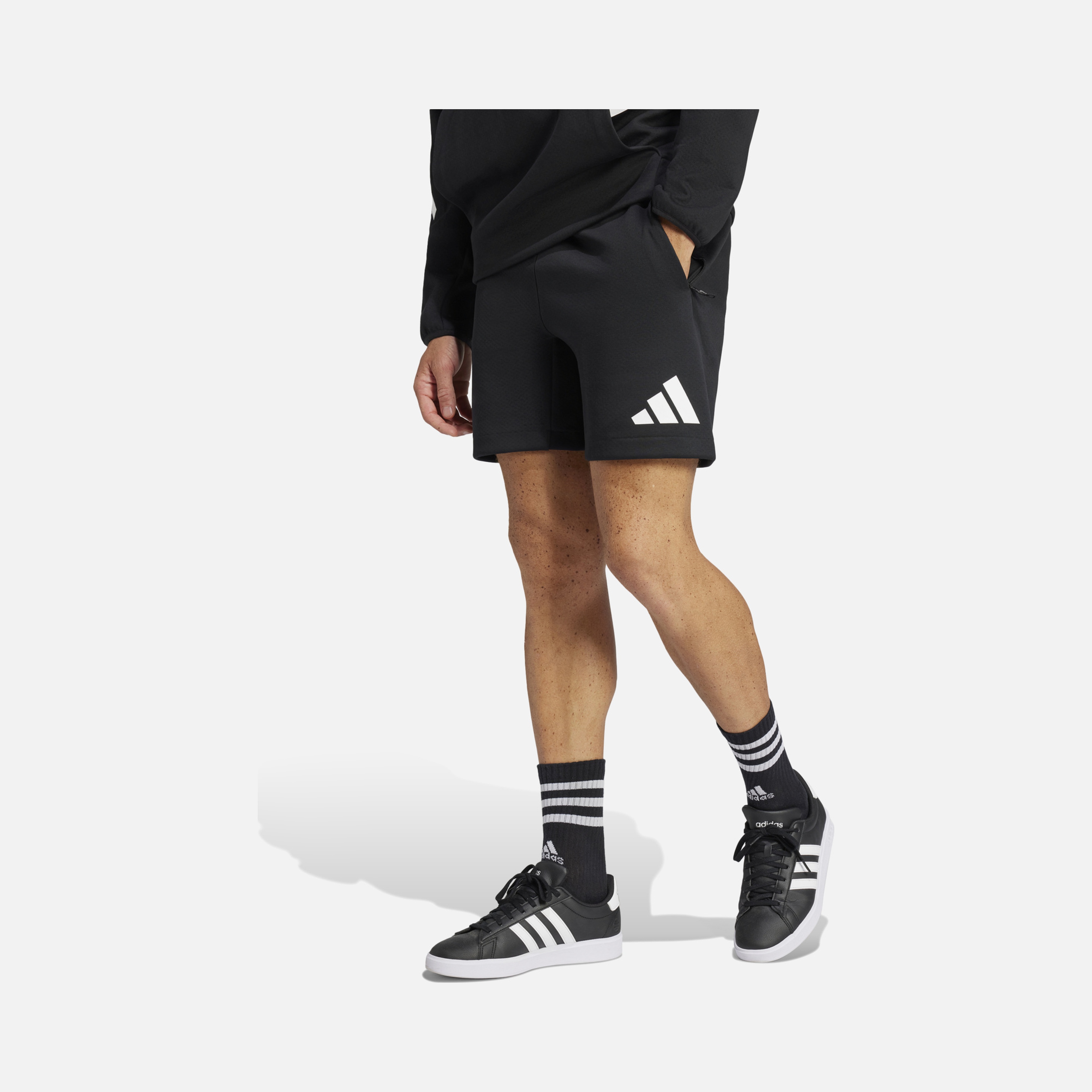 adidas Z.N.E. Sportswear Regular-Fit Mid-Rise Erkek Şort