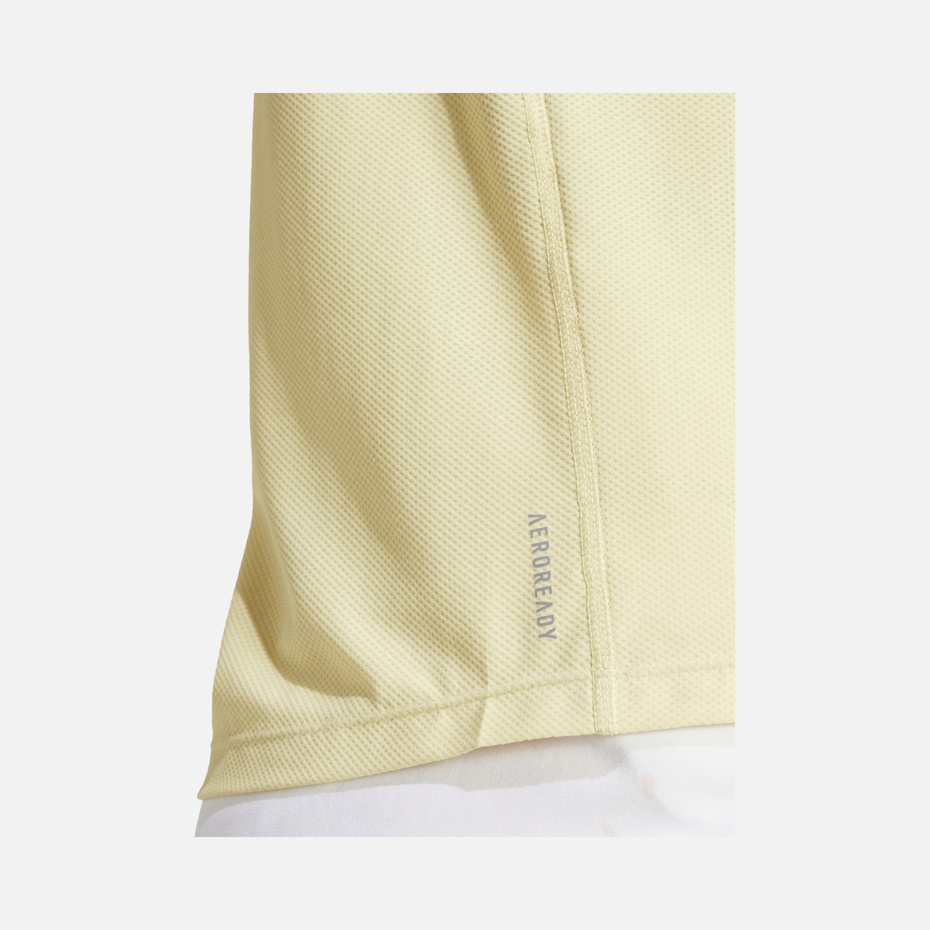 adidas AEROREADY Run Own The 3-Stripes Crew Neck Running Short-Sleeve Kadın Tişört