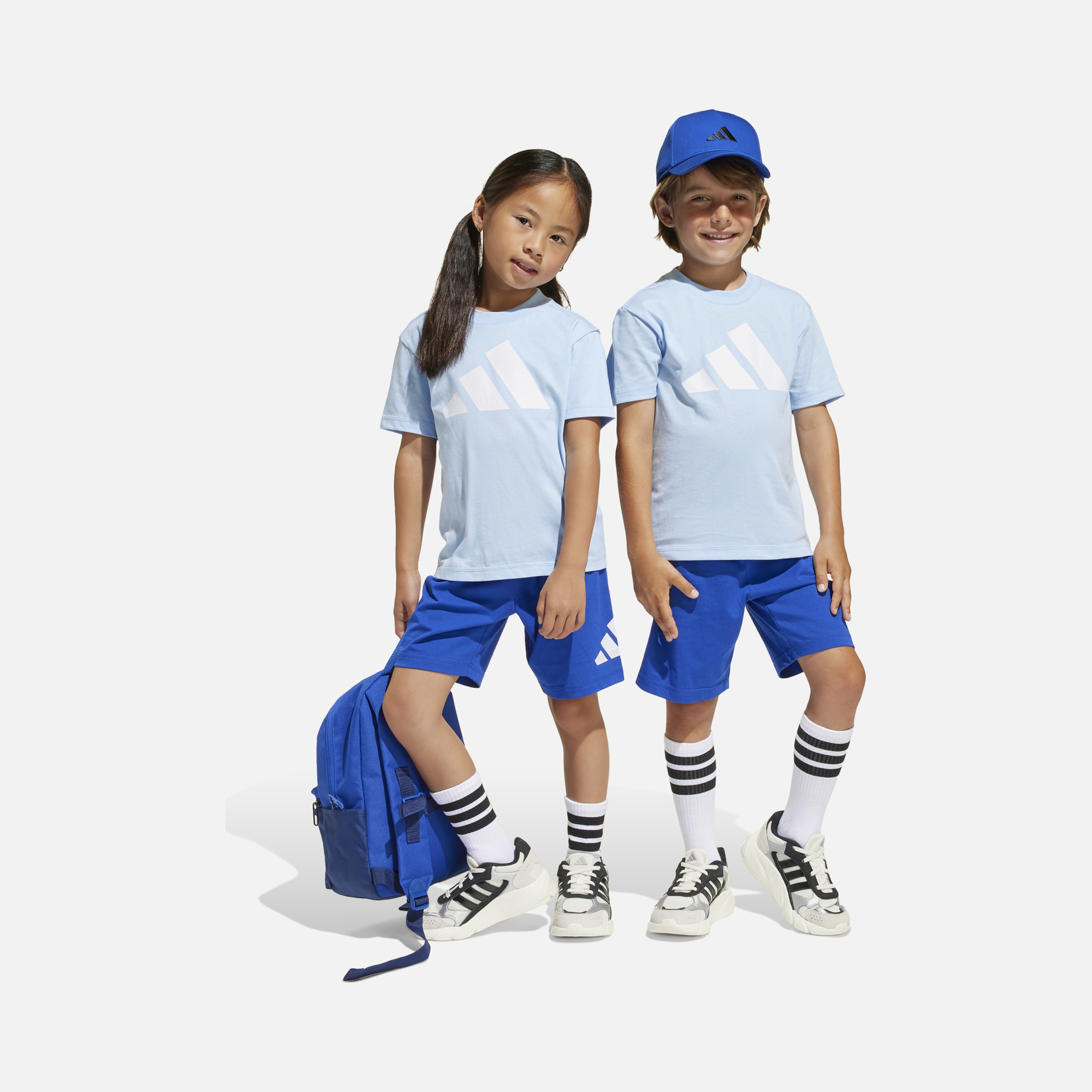 adidas Sportswear Essentials Big 3 Bar Logo Graphic Short-Sleeve Tişört&Şort Çocuk Takım
