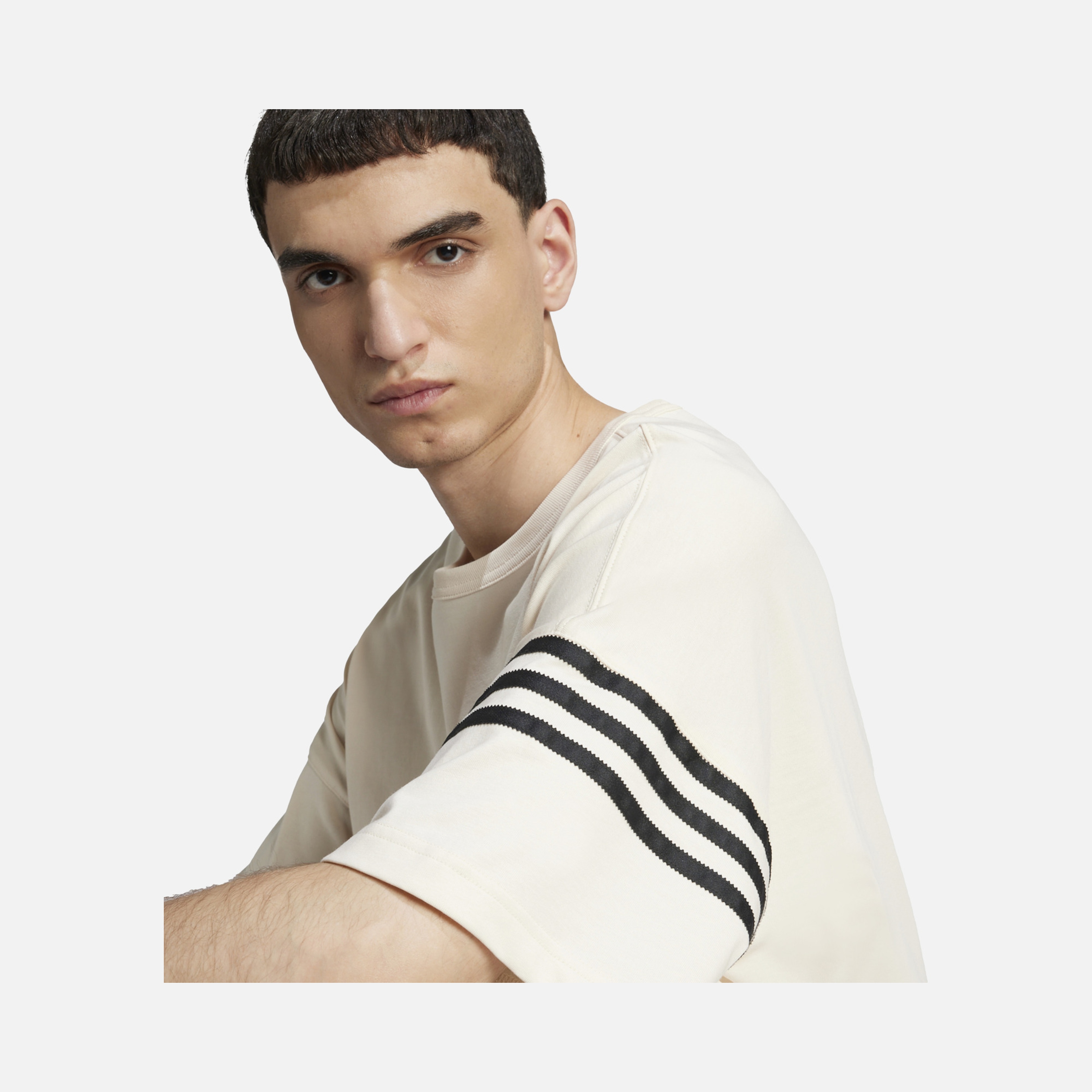 adidas Originals Neuclassics 3-Stripes Loose Fit Short-Sleeve Erkek Tişört