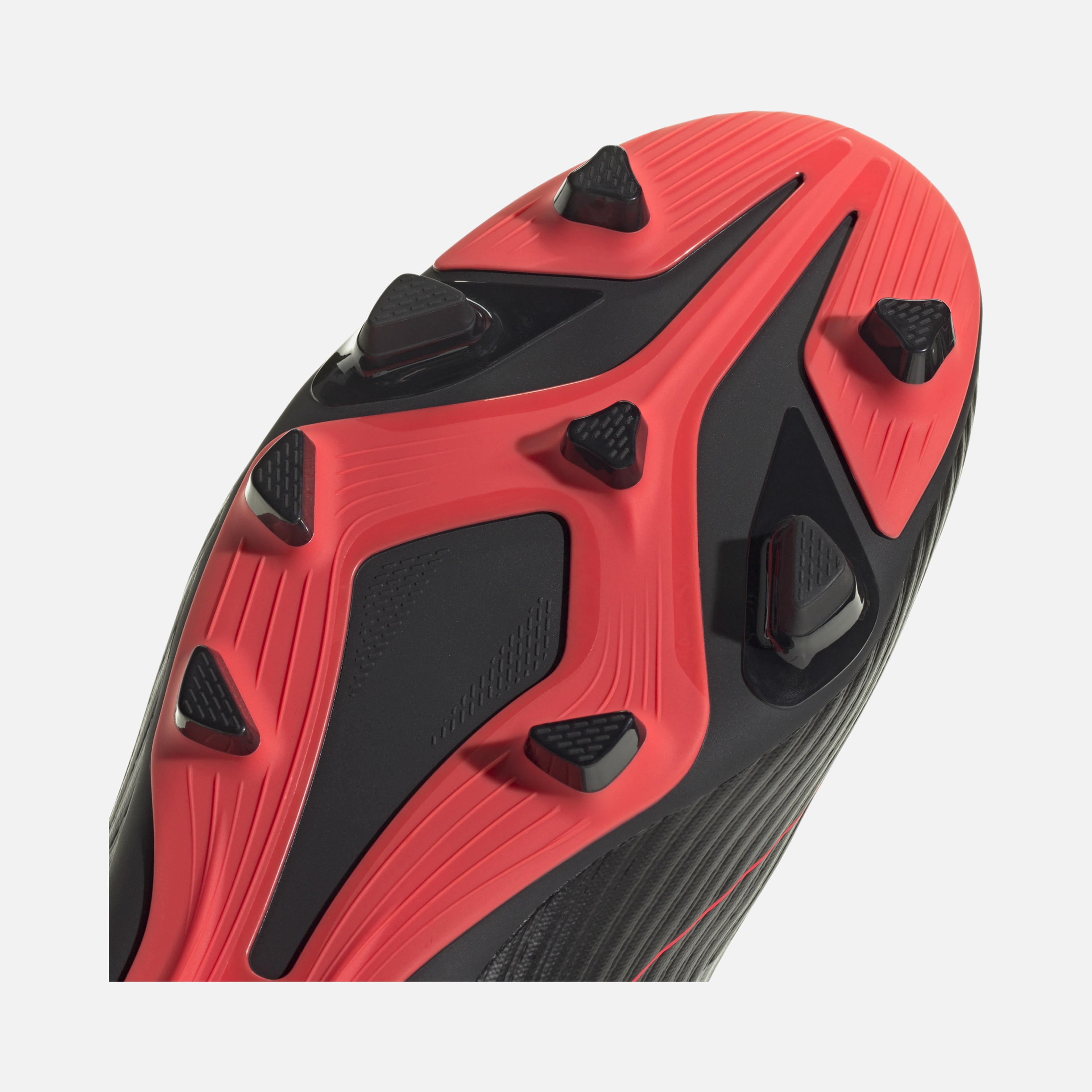 adidas F50 Club FG/MG Multi-Ground Low-Top Erkek Krampon