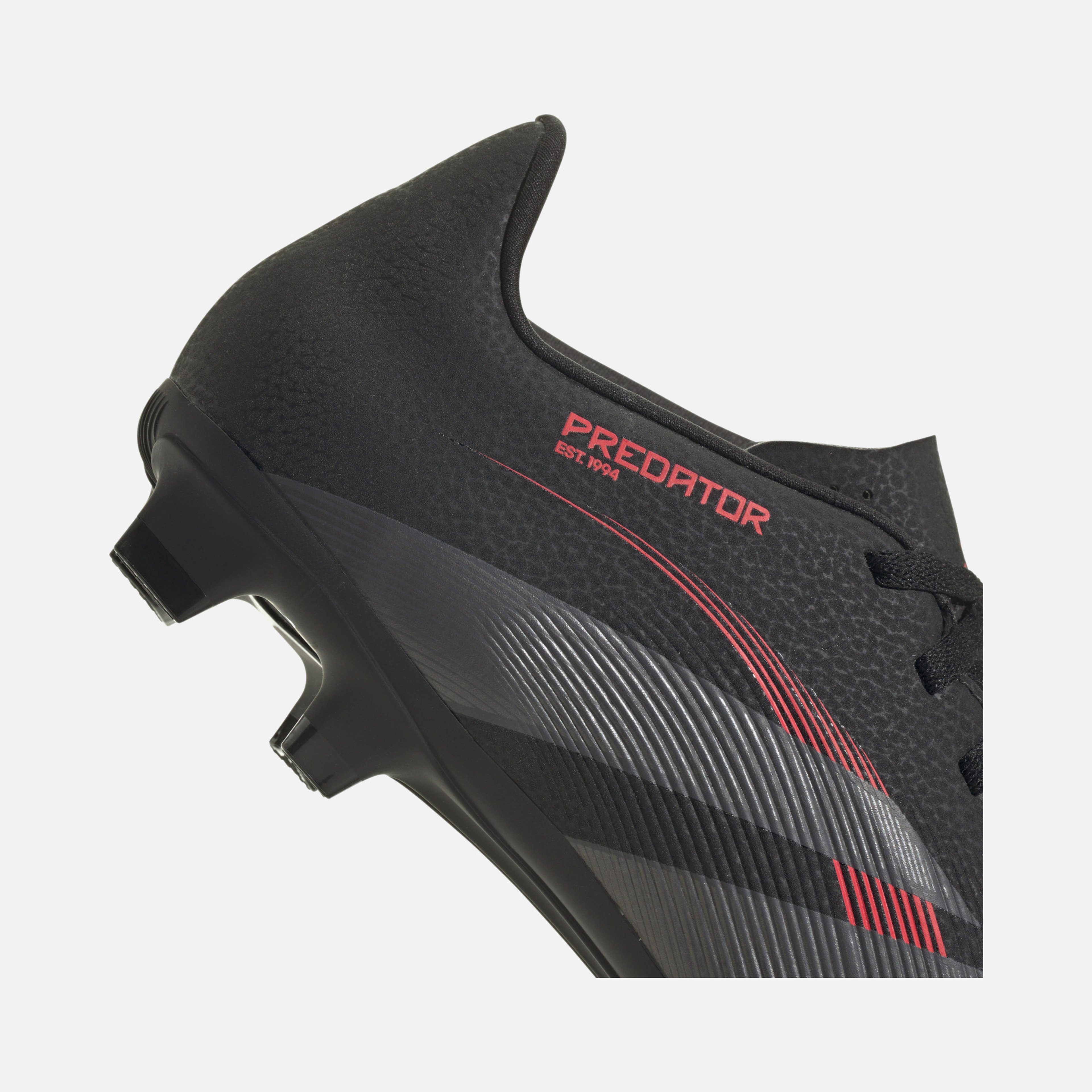 adidas Predator Club FG/MG Multi-Ground Low-Top Erkek Krampon