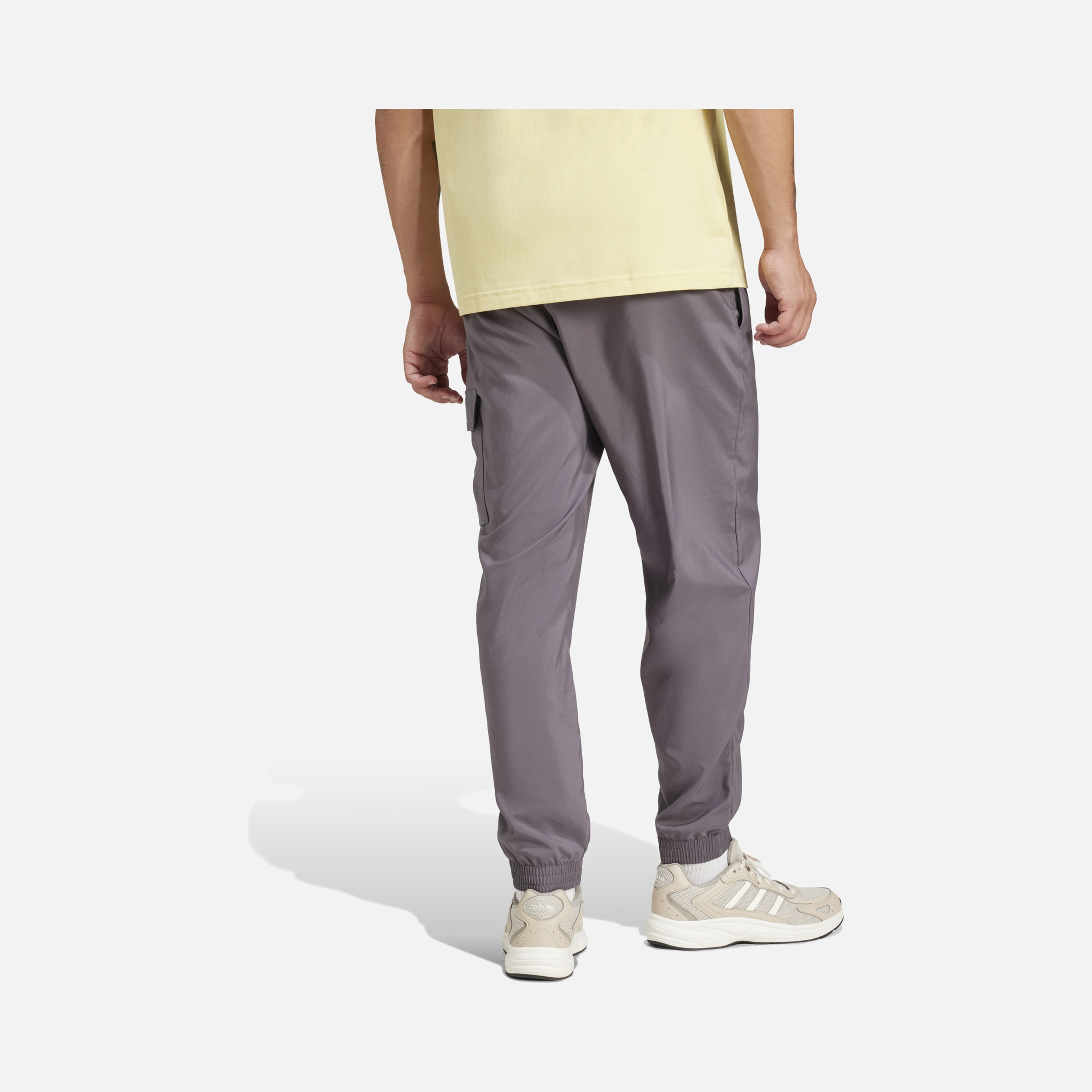 adidas Sportswear Essentials Embroidered Small Logo Cargo Erkek Pantolon