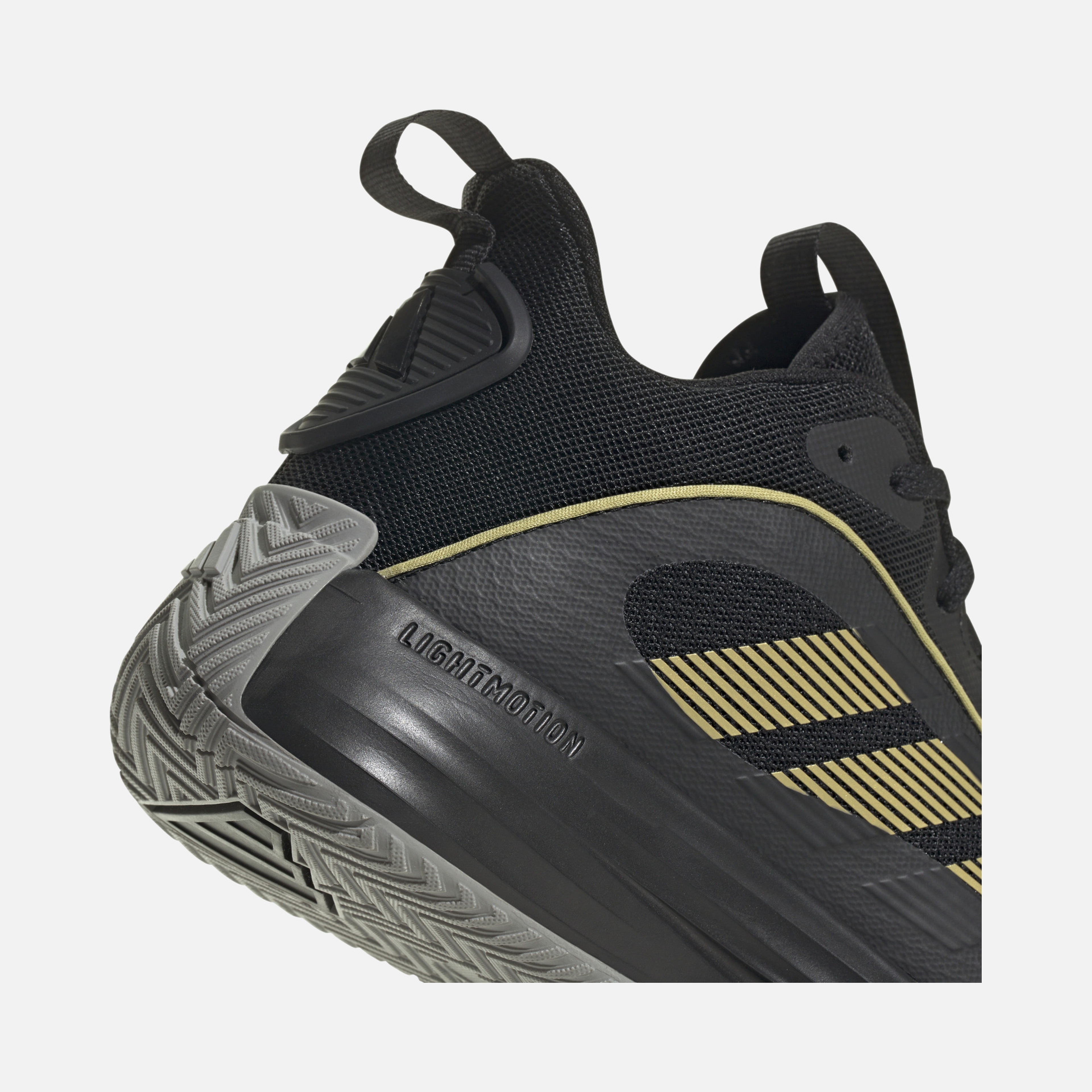 adidas Own the Game 3.0 Versatile Erkek Basketbol Ayakkabısı