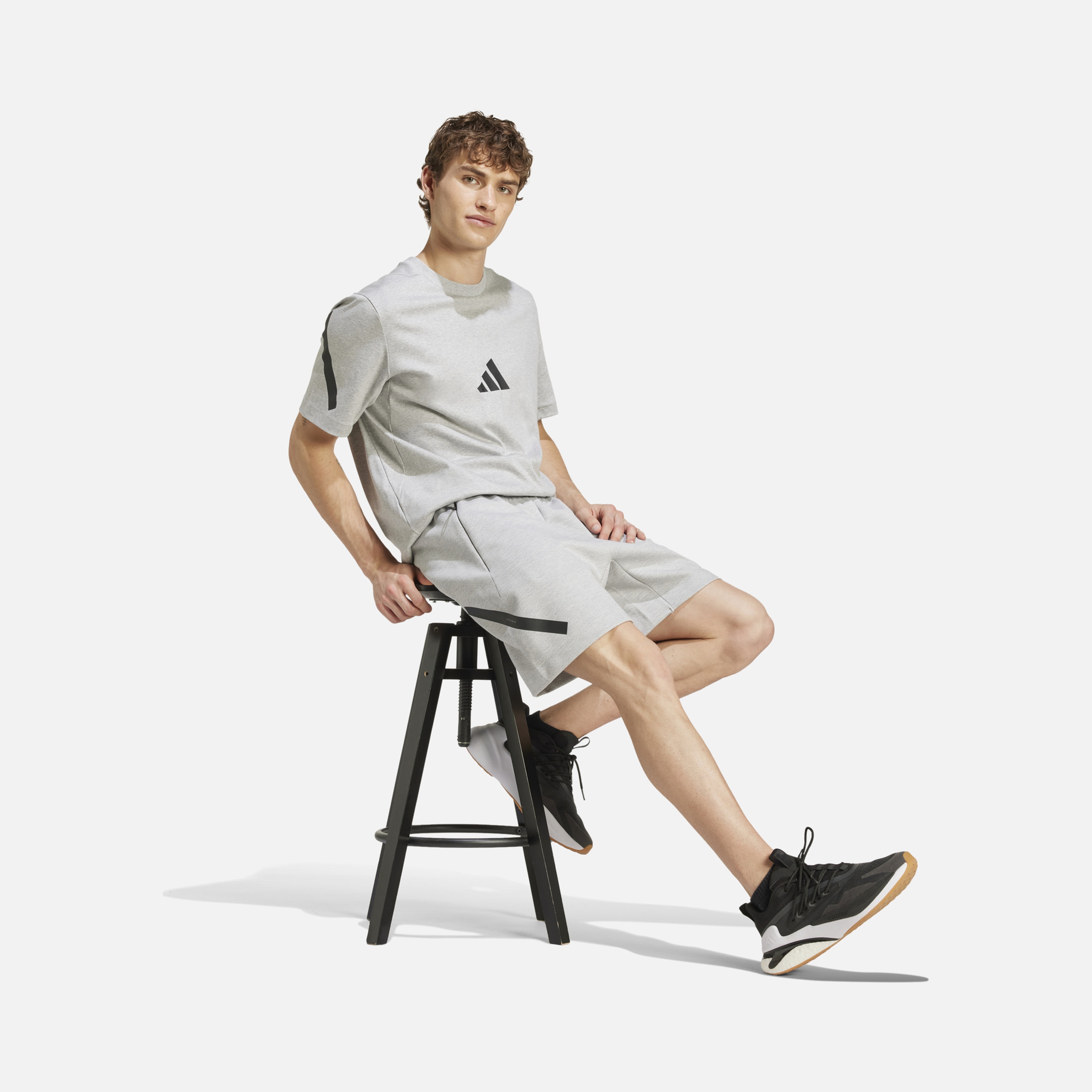 adidas Z.N.E. Sportswear Regular-Fit Mid-Rise Erkek Şort