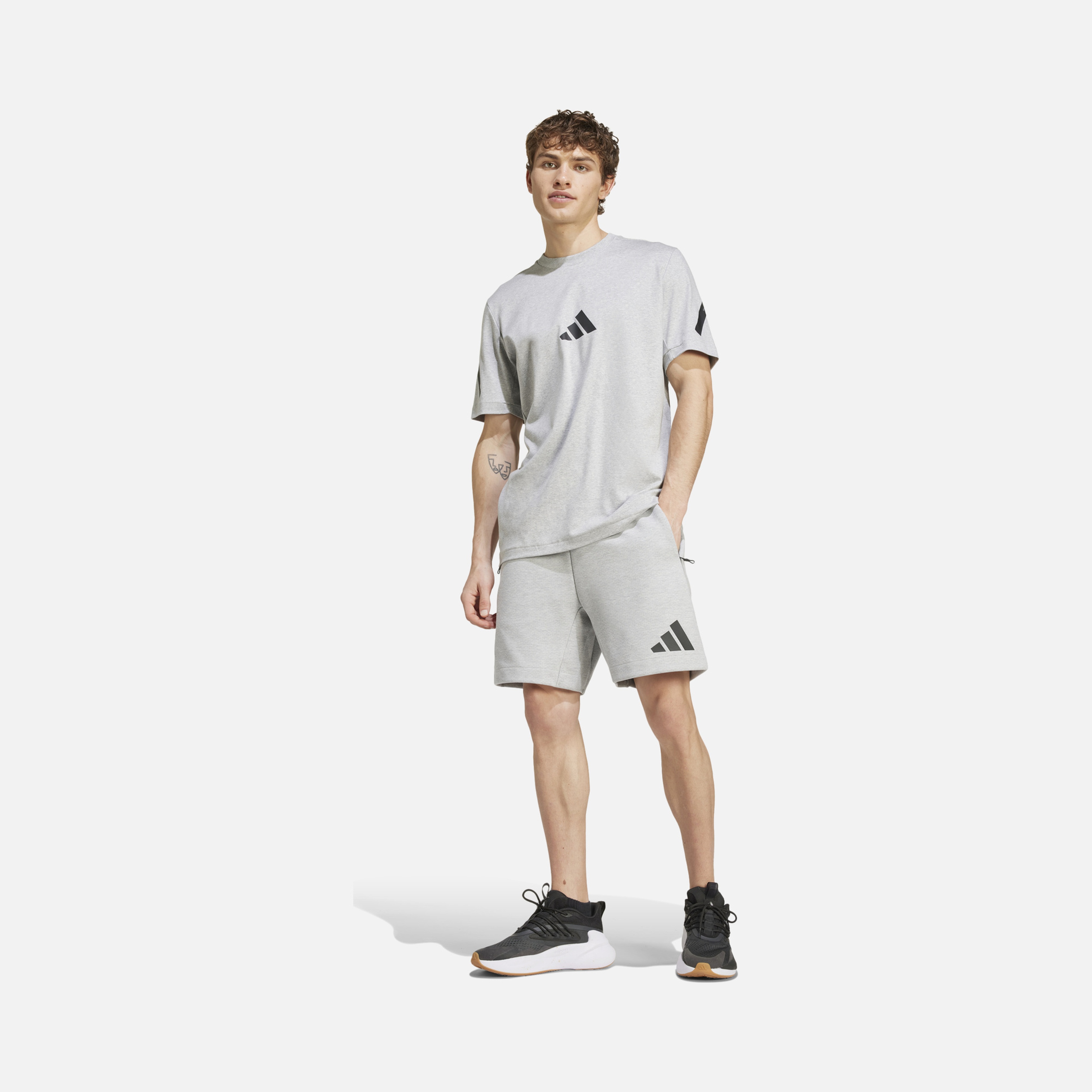 adidas Z.N.E. Sportswear Regular-Fit Mid-Rise Erkek Şort