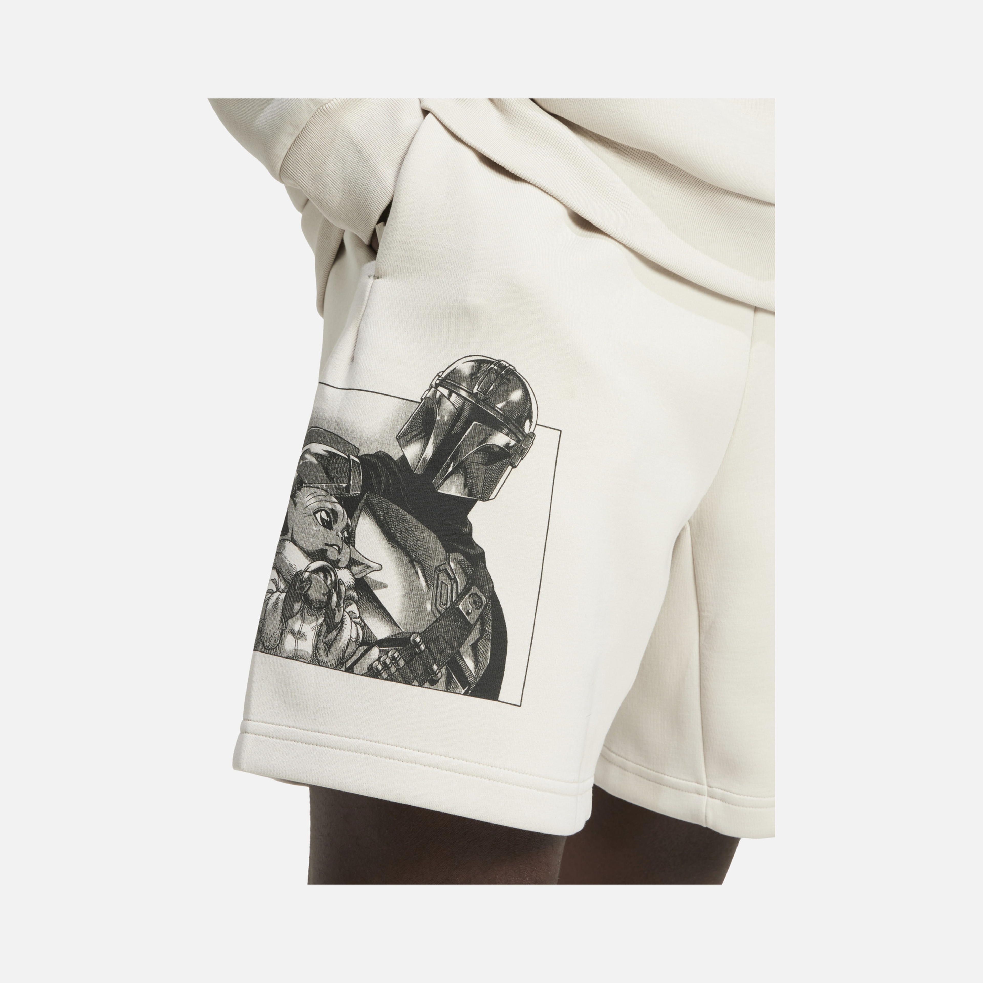 adidas Star Wars The Mandalorian & Grogu Graphic Print Regular Gym & Training Erkek Şort