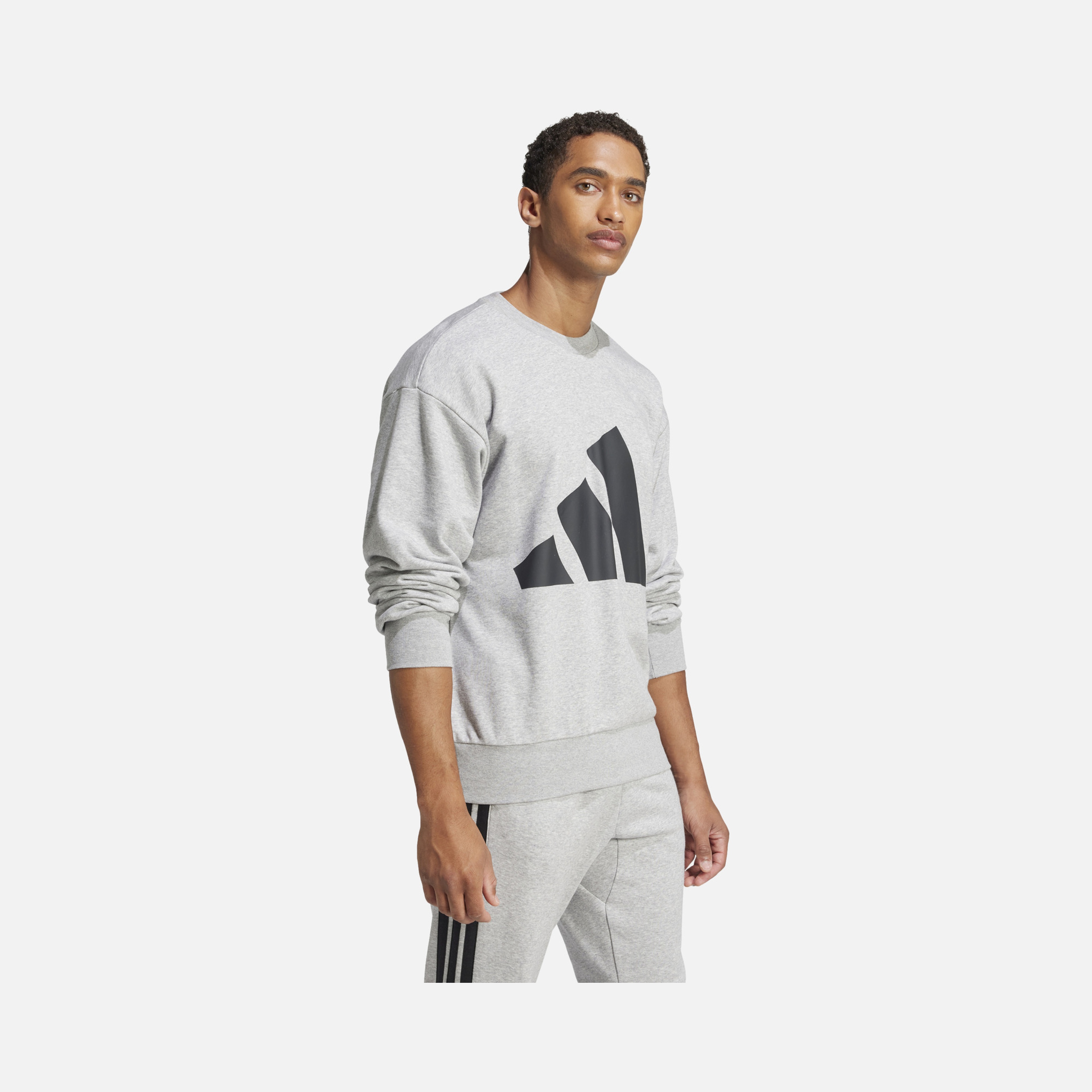 adidas Sportswear Essentials Big 3-Bar Logo Graphic French Terry Crew Neck Erkek Sweatshirt
