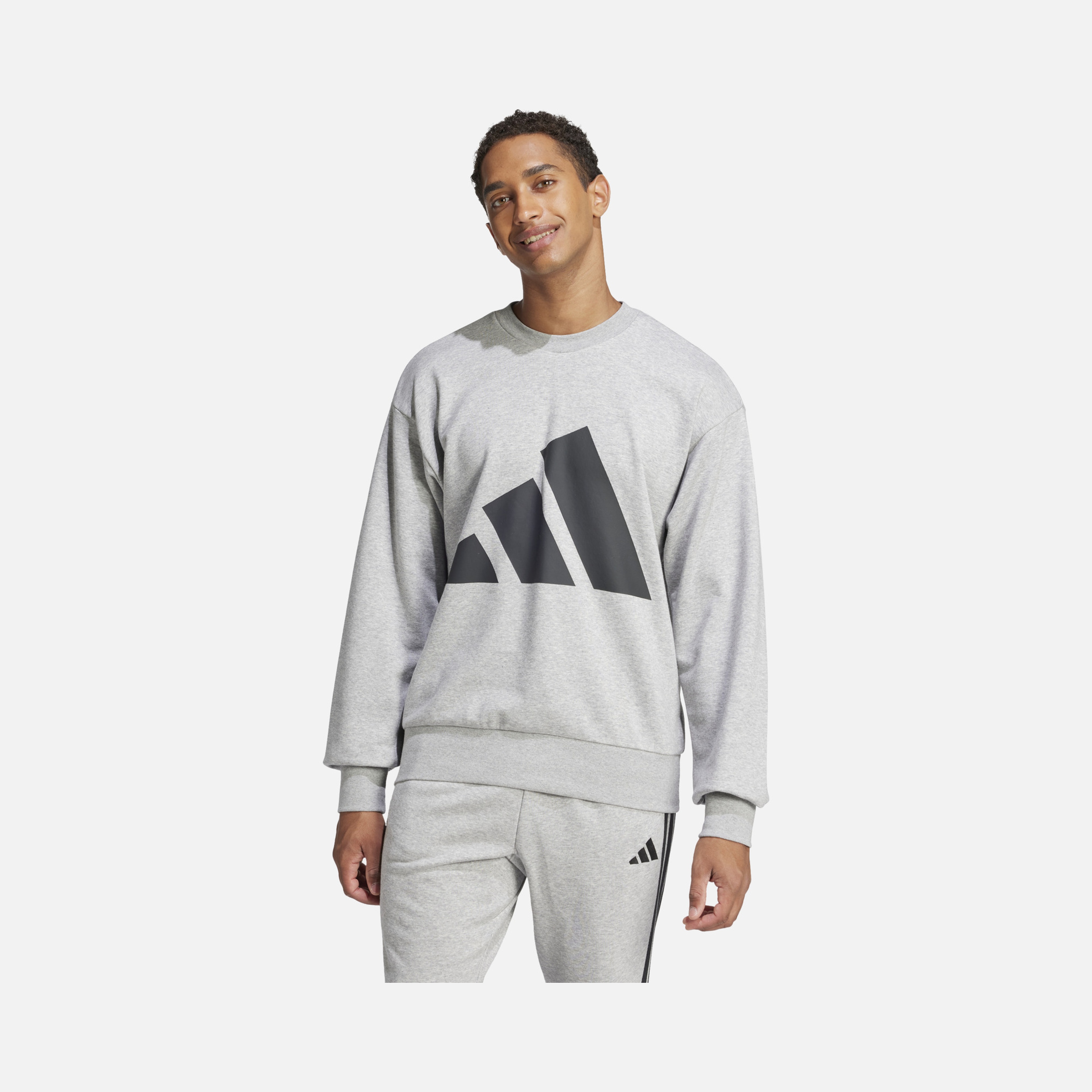 adidas Sportswear Essentials Big 3-Bar Logo Graphic French Terry Crew Neck Erkek Sweatshirt