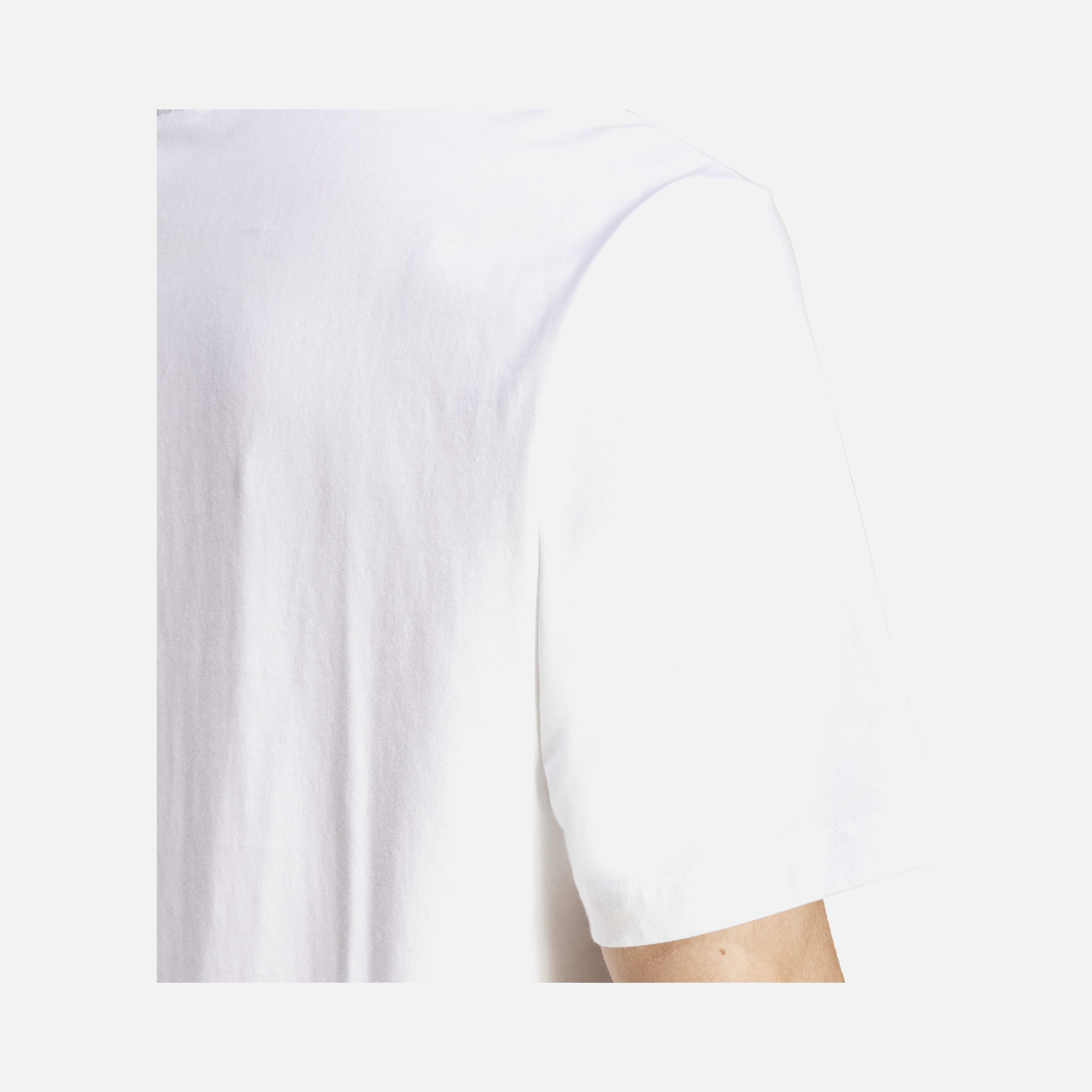 adidas Sportswear Essentials Linear Single Jersey Short-Sleeve Erkek Tişört