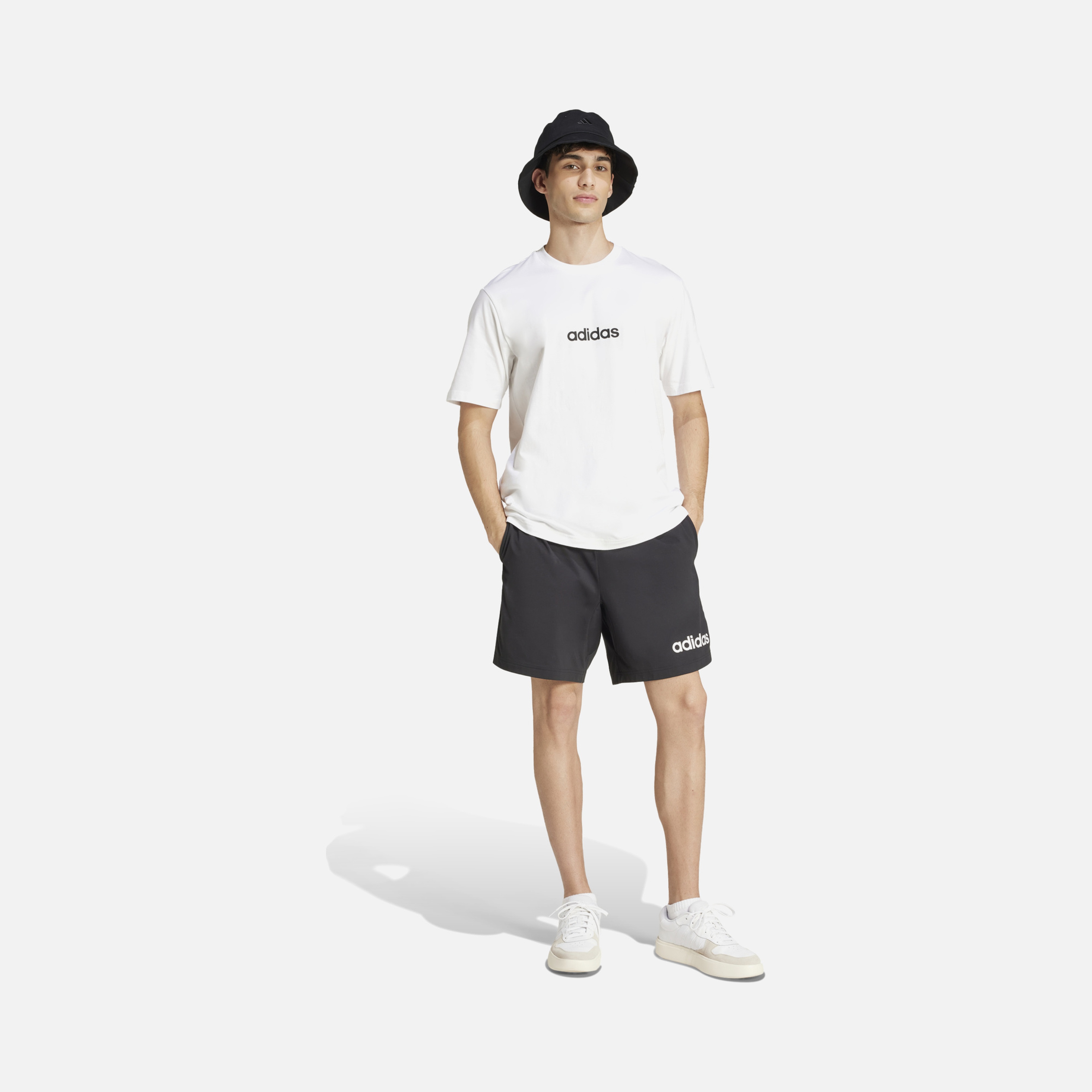 adidas Sportswear Essentials Linear Single Jersey Short-Sleeve Erkek Tişört