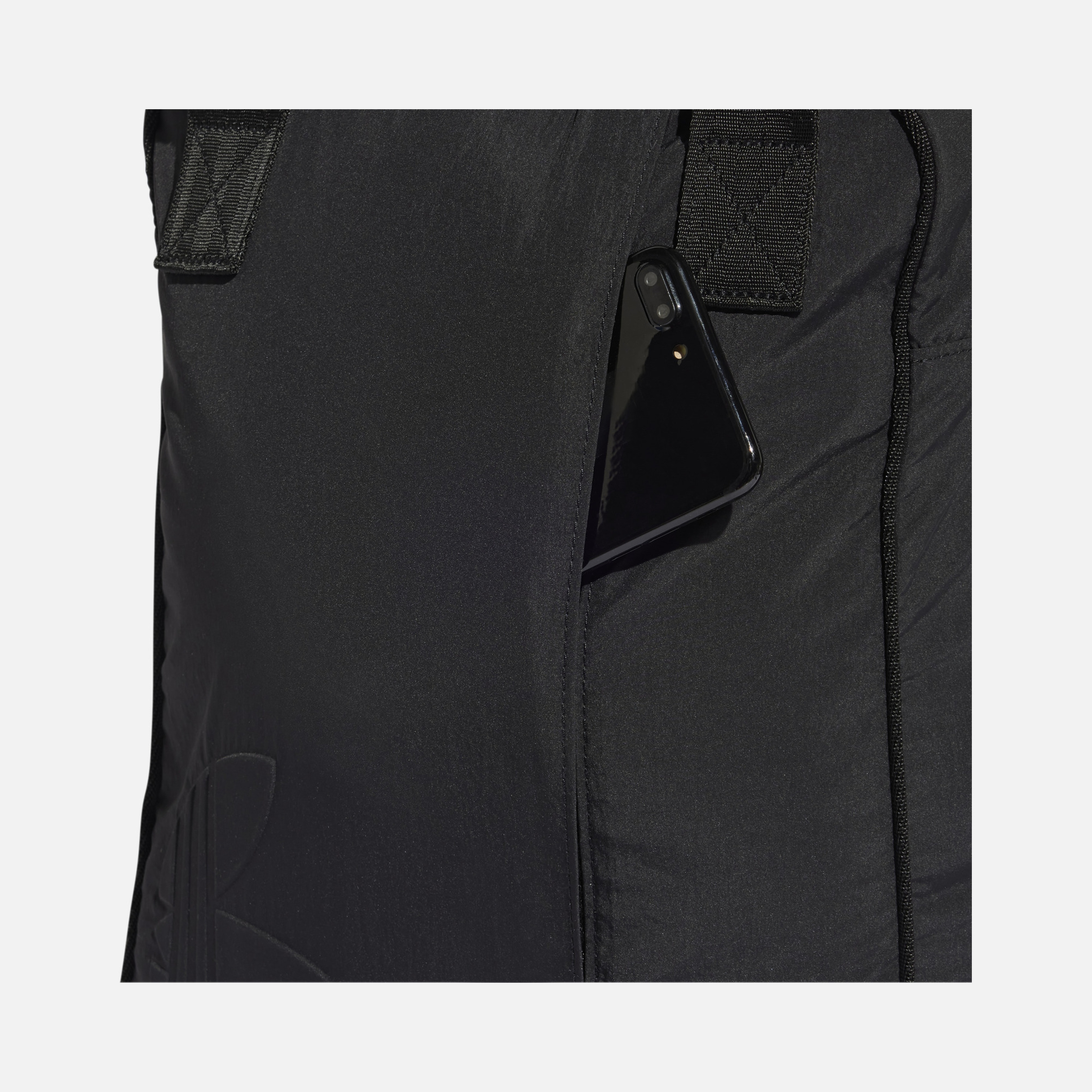 adidas Originals Embossed Trefoil Graphic (19,75 L) Functional & Compact Unisex Sırt Çantası