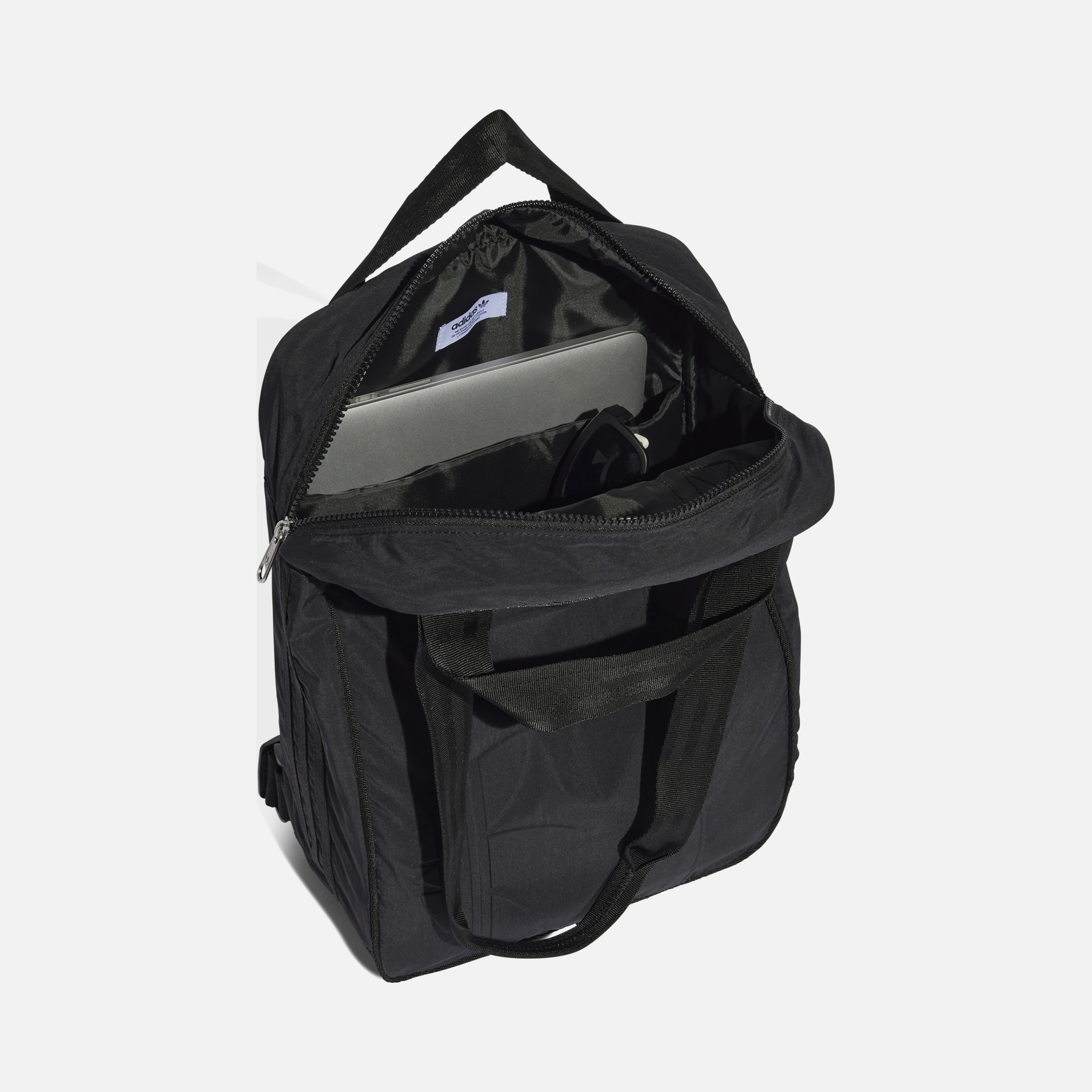 adidas Originals Embossed Trefoil Graphic (19,75 L) Functional & Compact Unisex Sırt Çantası