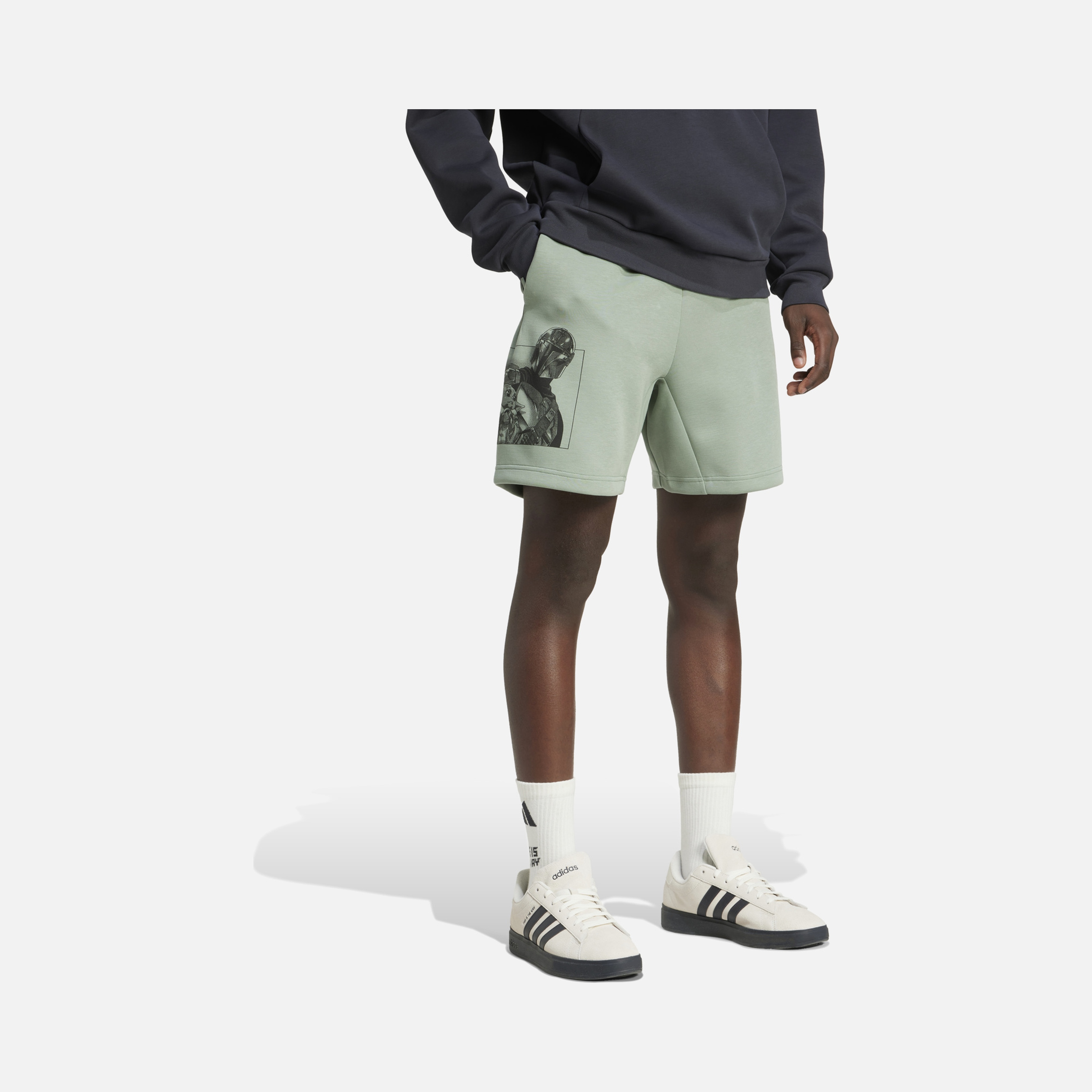 adidas Star Wars The Mandalorian & Grogu Graphic Print Regular Gym & Training Erkek Şort