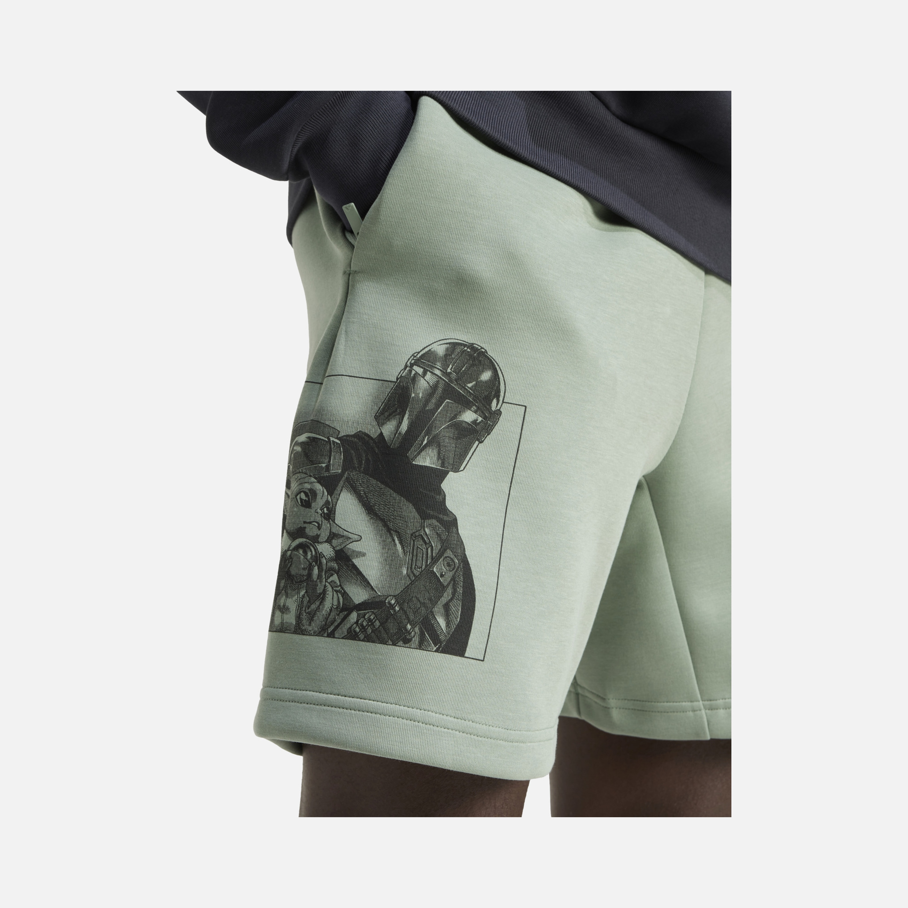 adidas Star Wars The Mandalorian & Grogu Graphic Print Regular Gym & Training Erkek Şort