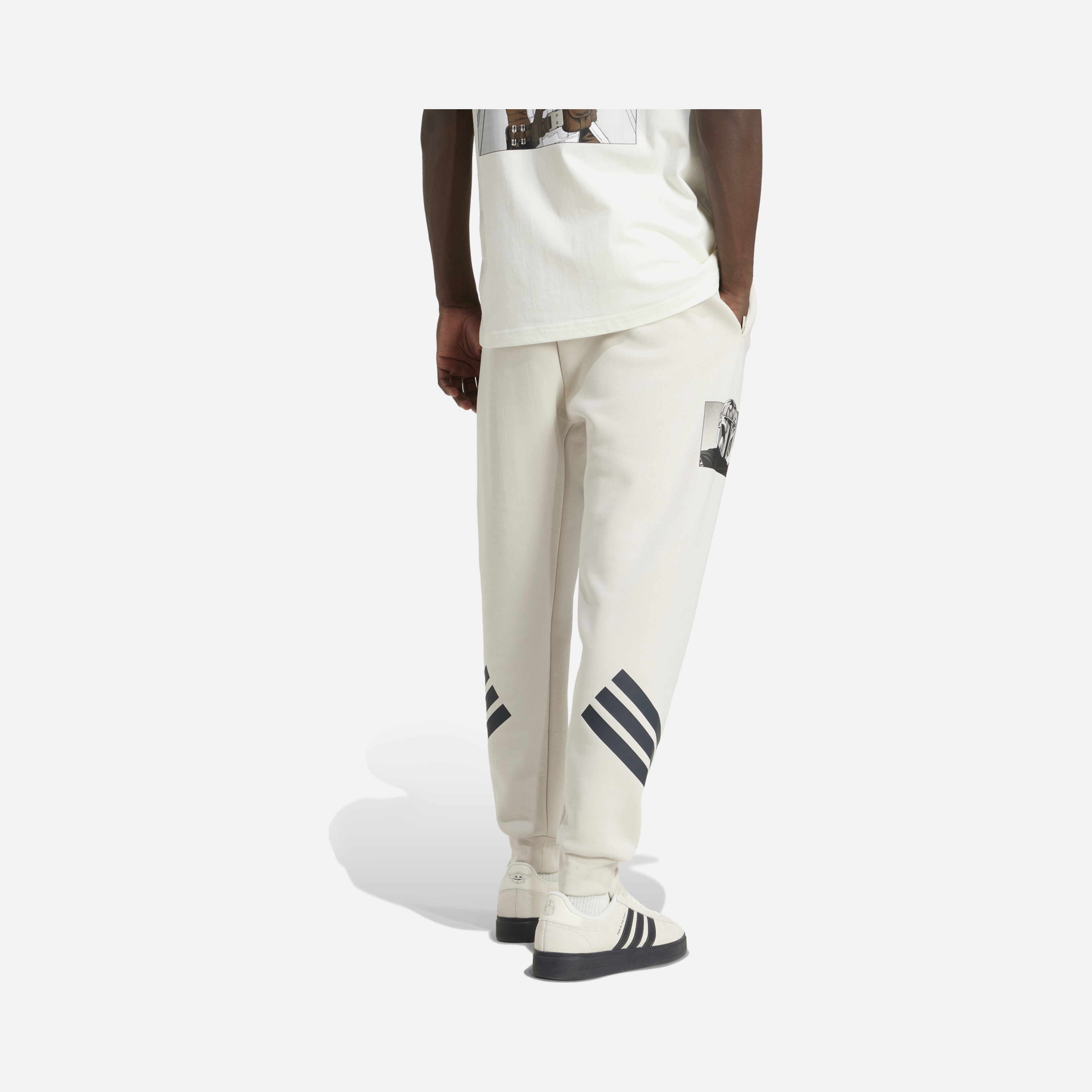 adidas X Star Wars The Mandalorian Graphic Print Regular Fit Gym & Training Erkek Eşofman Altı