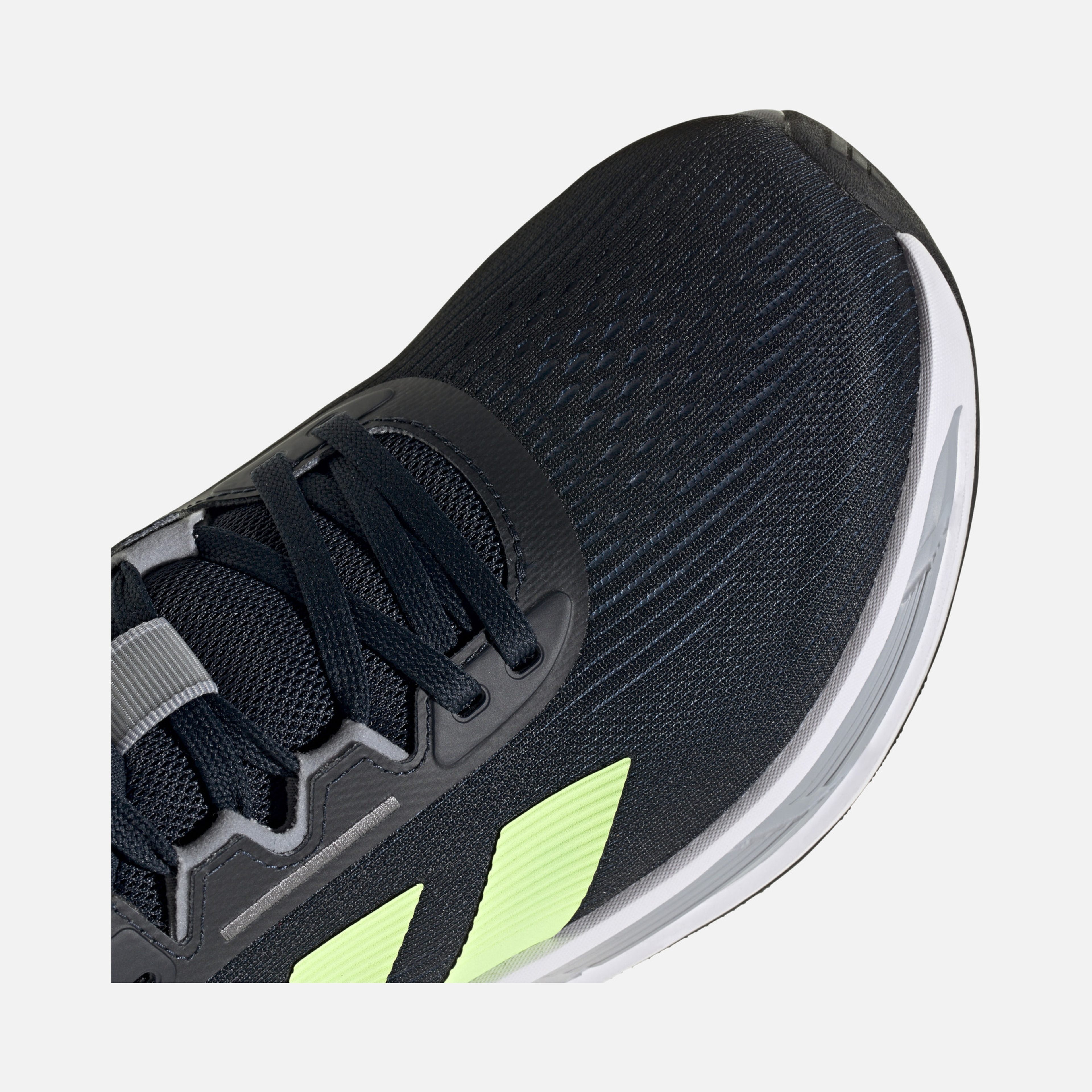 adidas Questar 3 Short Distance Road Running Erkek Spor Ayakkabı