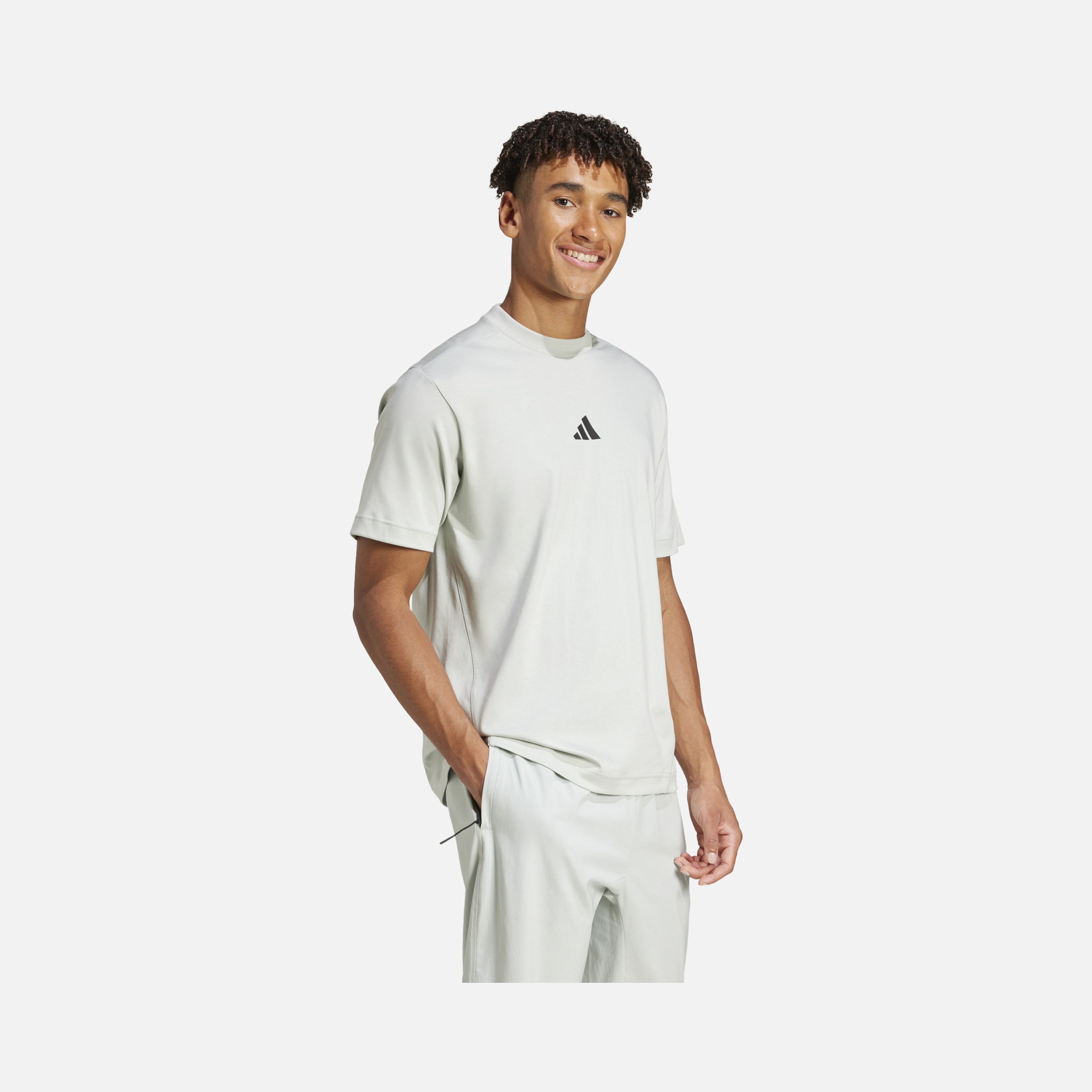 adidas Sportswear City Escape Crew Neck Short-Sleeve Erkek Tişört