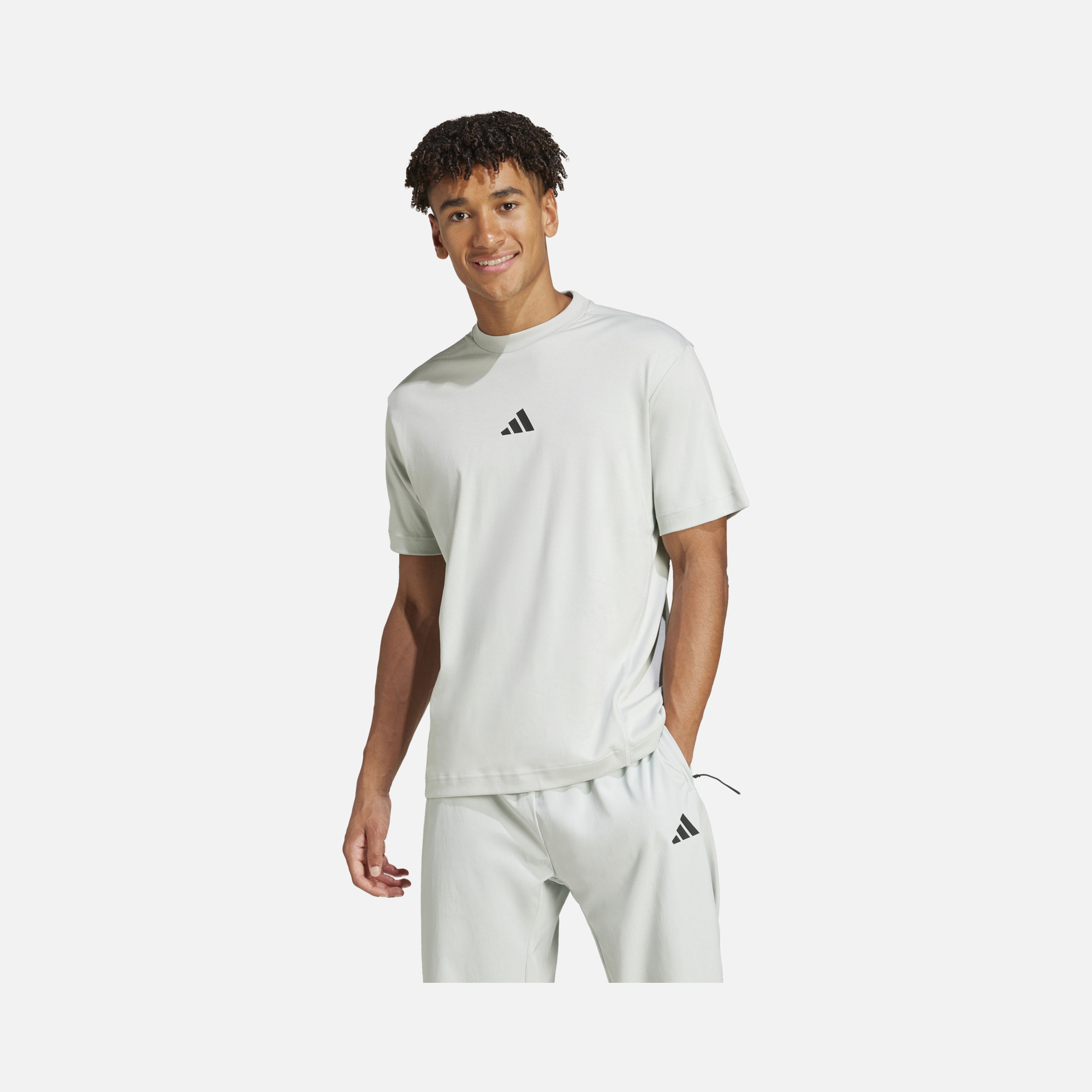 adidas Sportswear City Escape Crew Neck Short-Sleeve Erkek Tişört