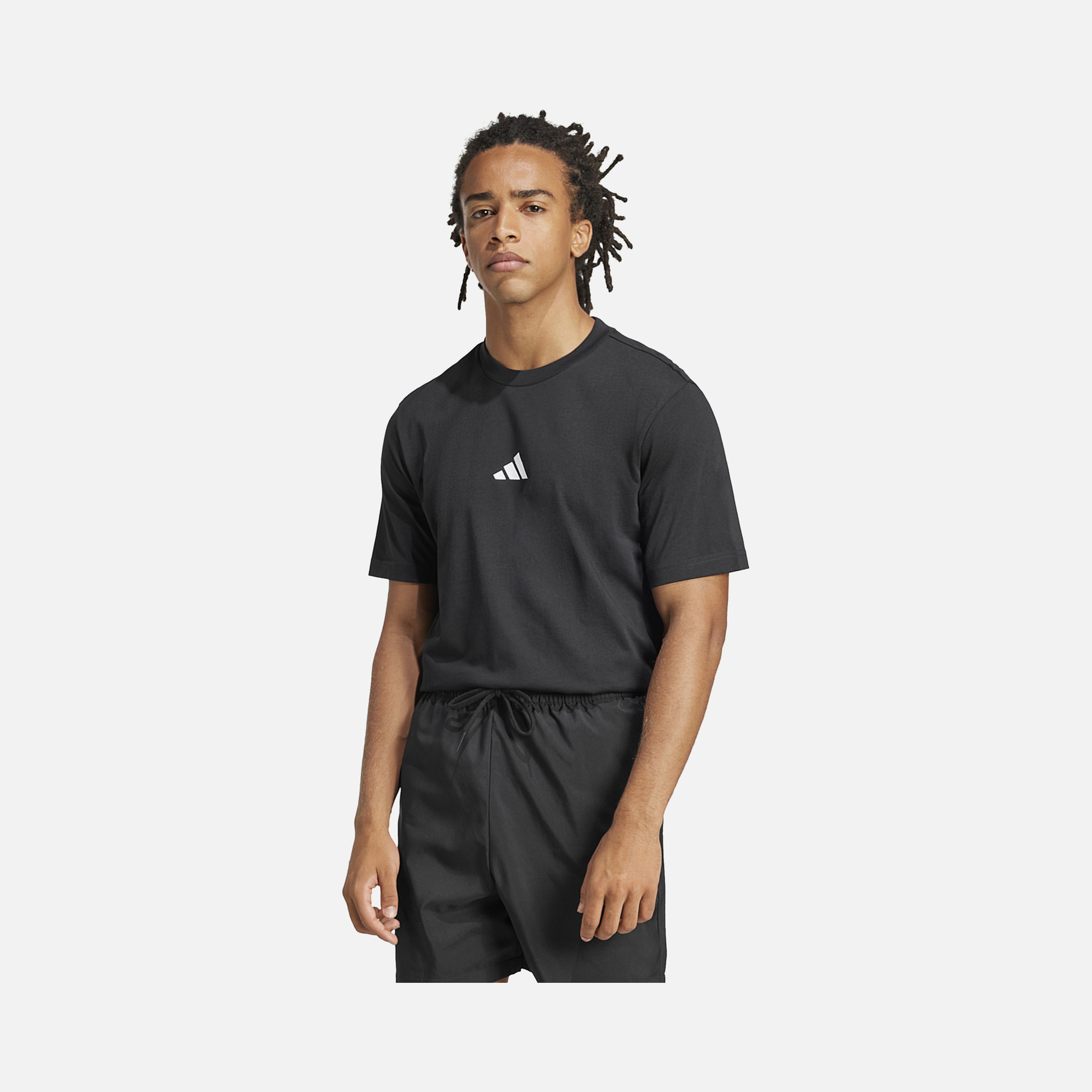 adidas Sportswear Essentials Embroidered Small Logo Single Jersey Short-Sleeve Erkek Tişört