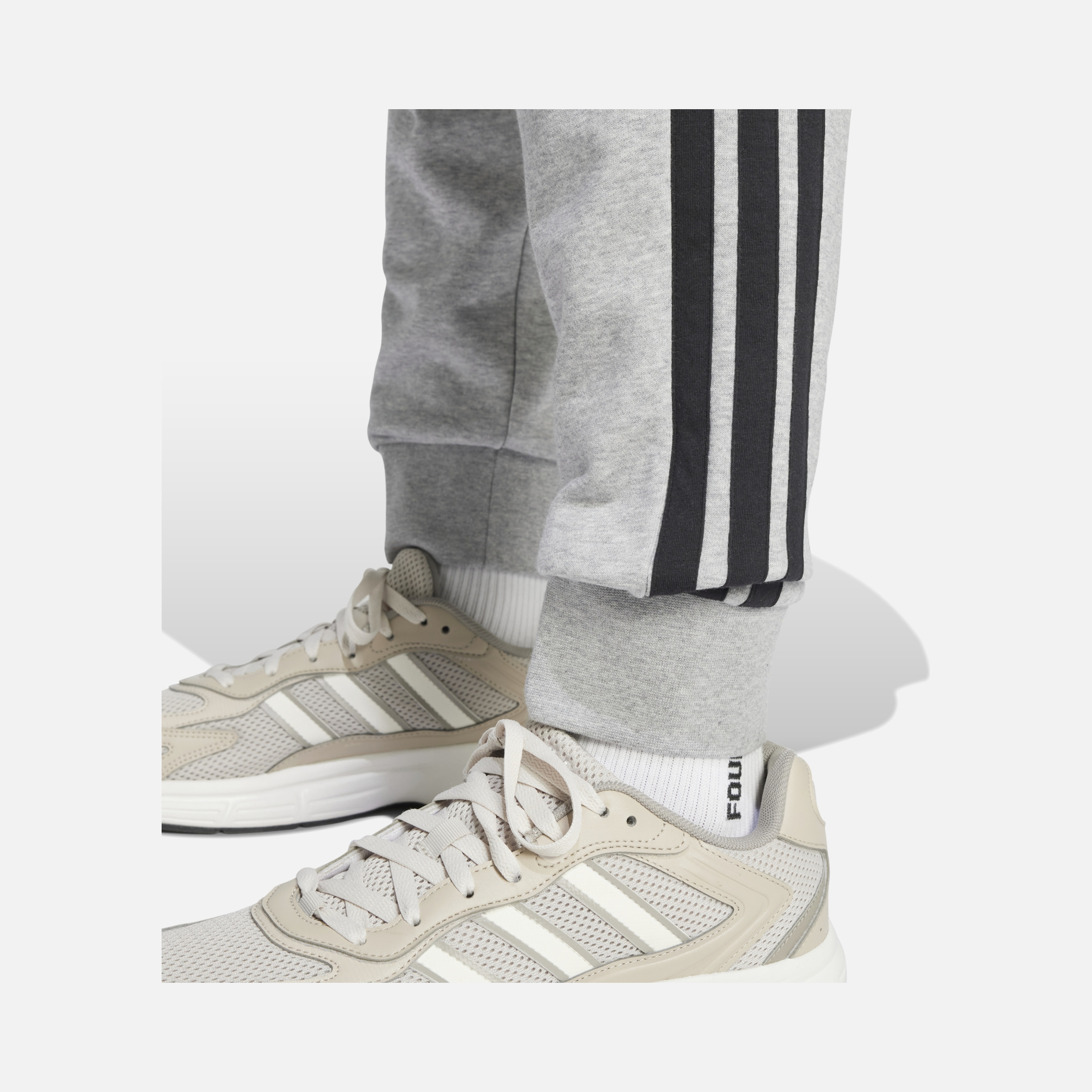 adidas Essential 3-Stripes French Terry Tapered Leg Design Erkek Eşofman Altı