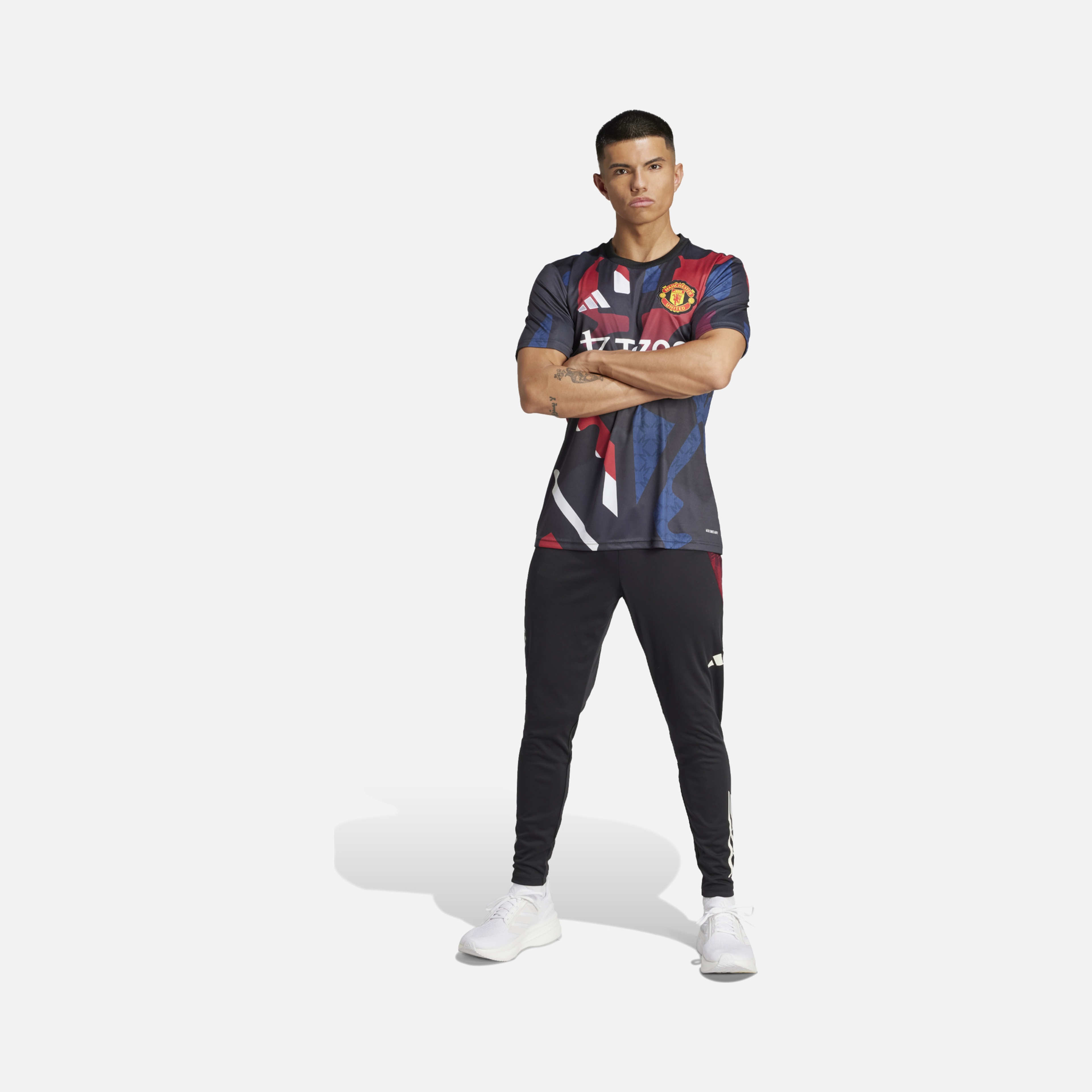 adidas Manchester United 2024-2025 AEROREADY Football Pre-Match Short-Sleeve Erkek Forma