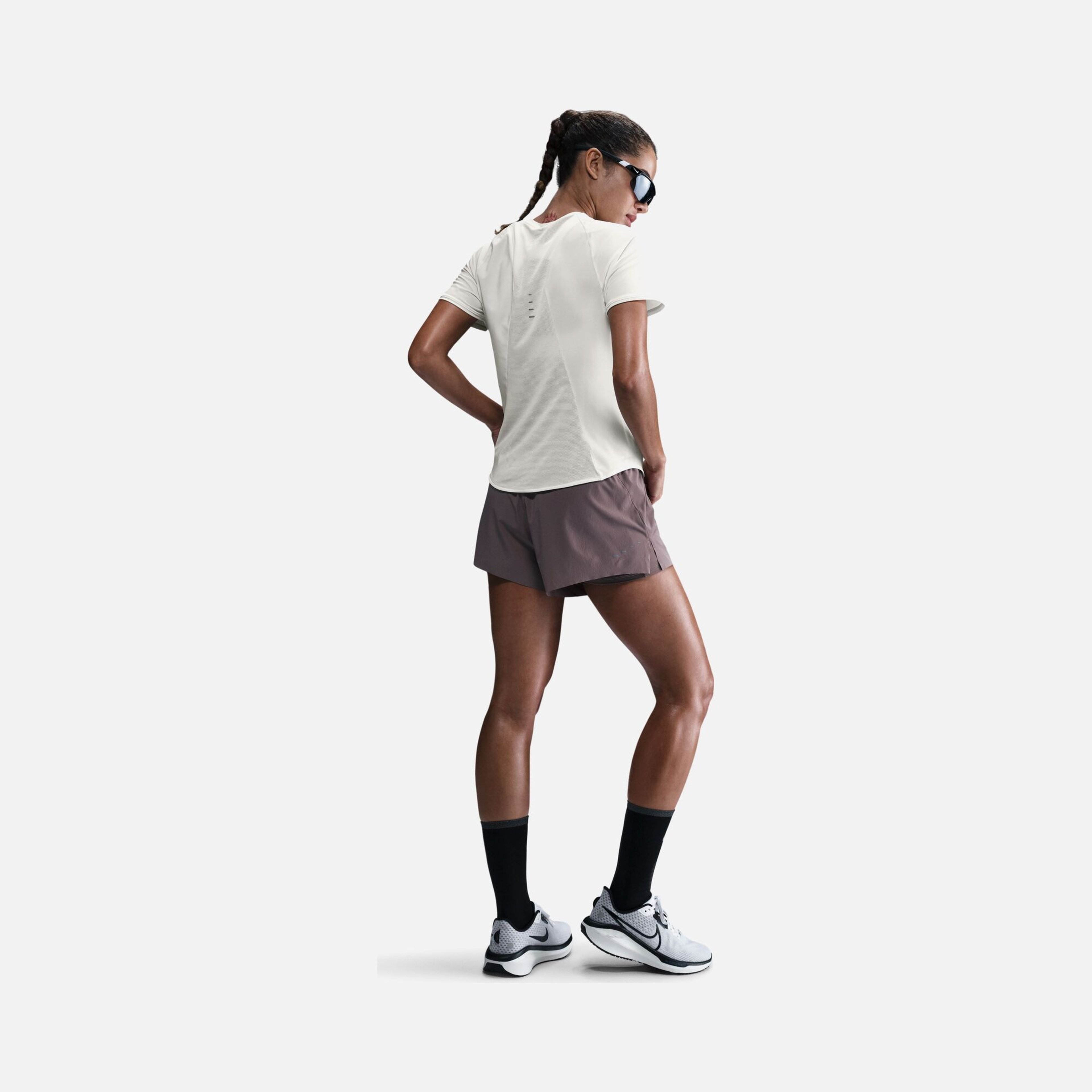 Nike Swift Dri-Fit Running Short-Sleeve Kadın Tişört