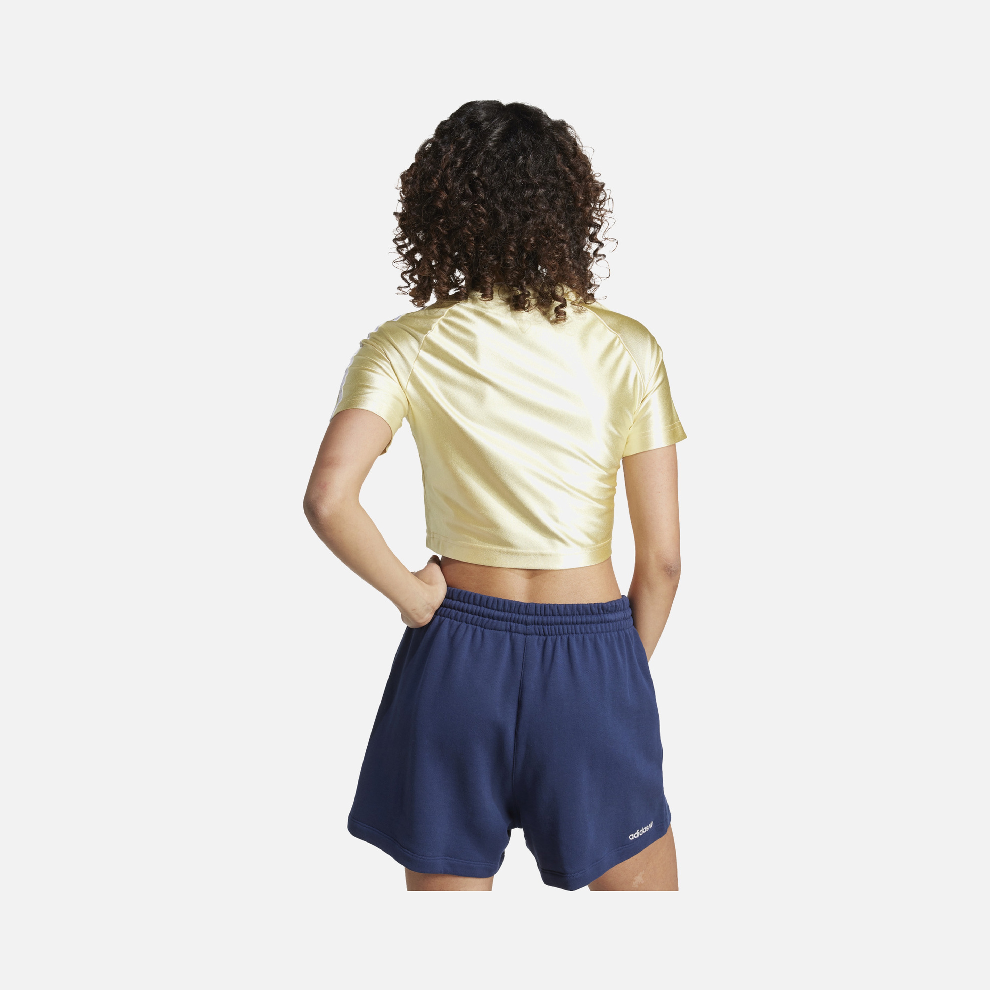 adidas Originals Adicolor Teamgeist Slim-Fit Cropped Short-Sleeve Kadın Tişört