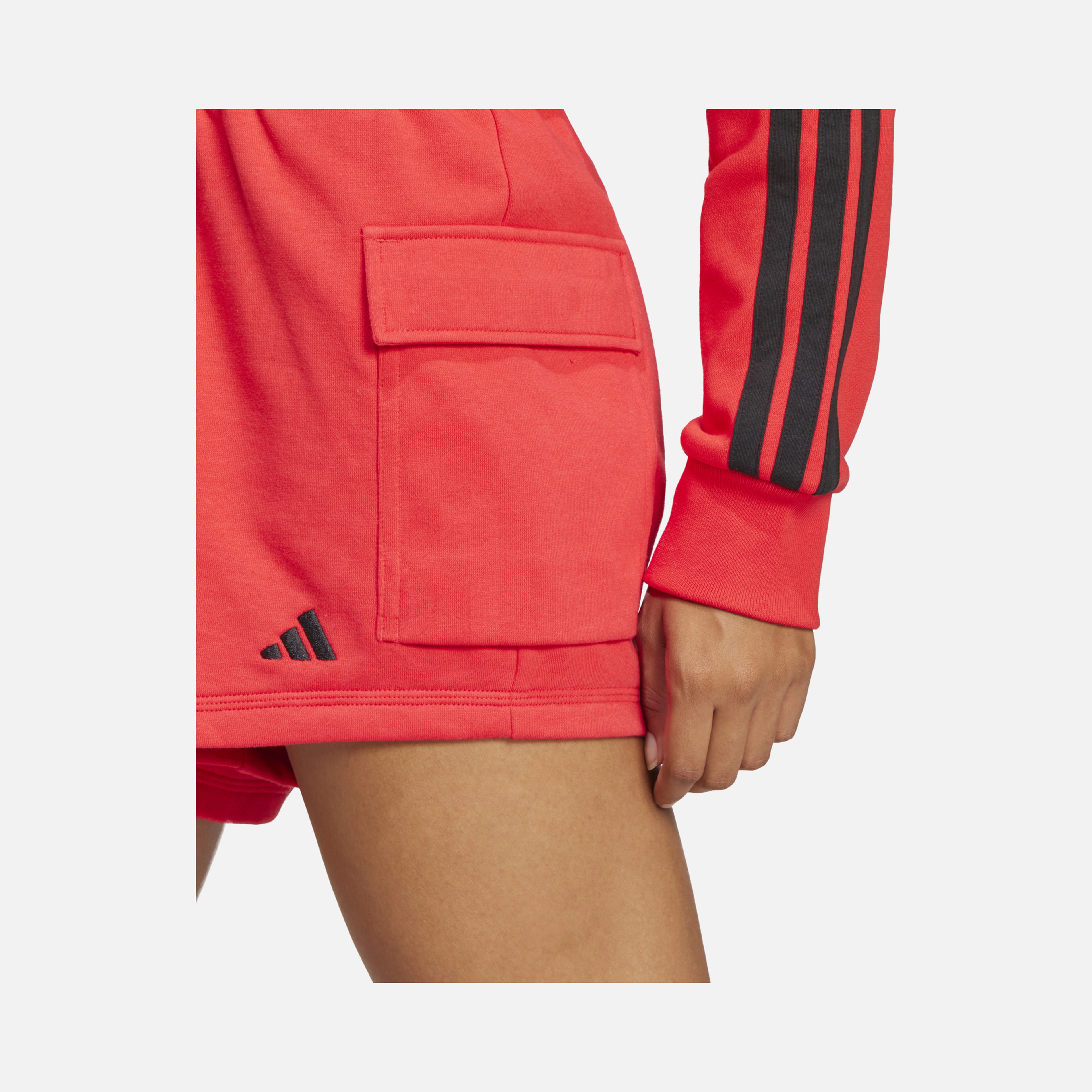 adidas Sportswear Essentials Small Logo French Terry Cargo High Waist Loose Cut Kadın Şort