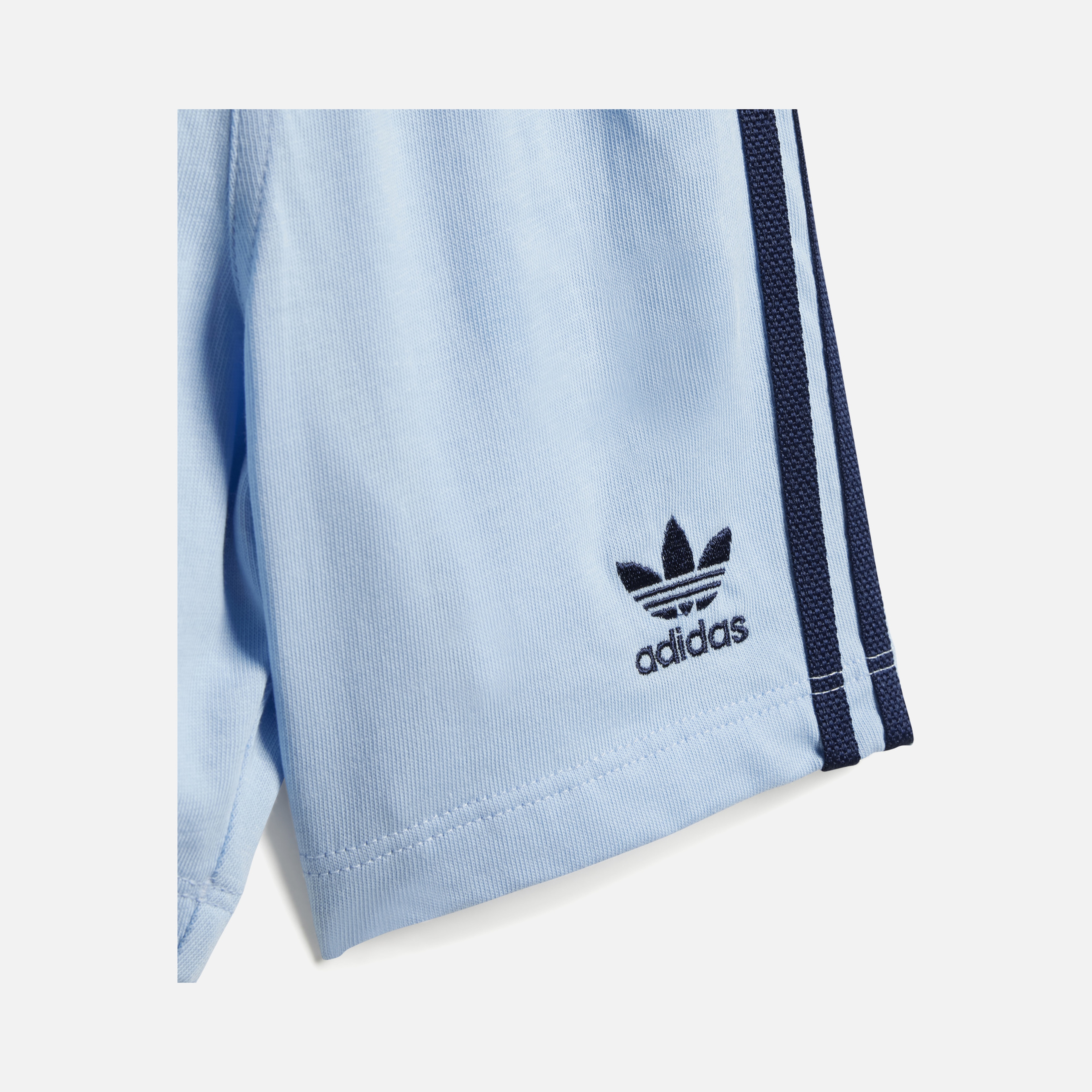 adidas Originals Iconic Trefoil Logo & 3-Stripes Short-Sleeve Tişört&Şort Bebek Takım