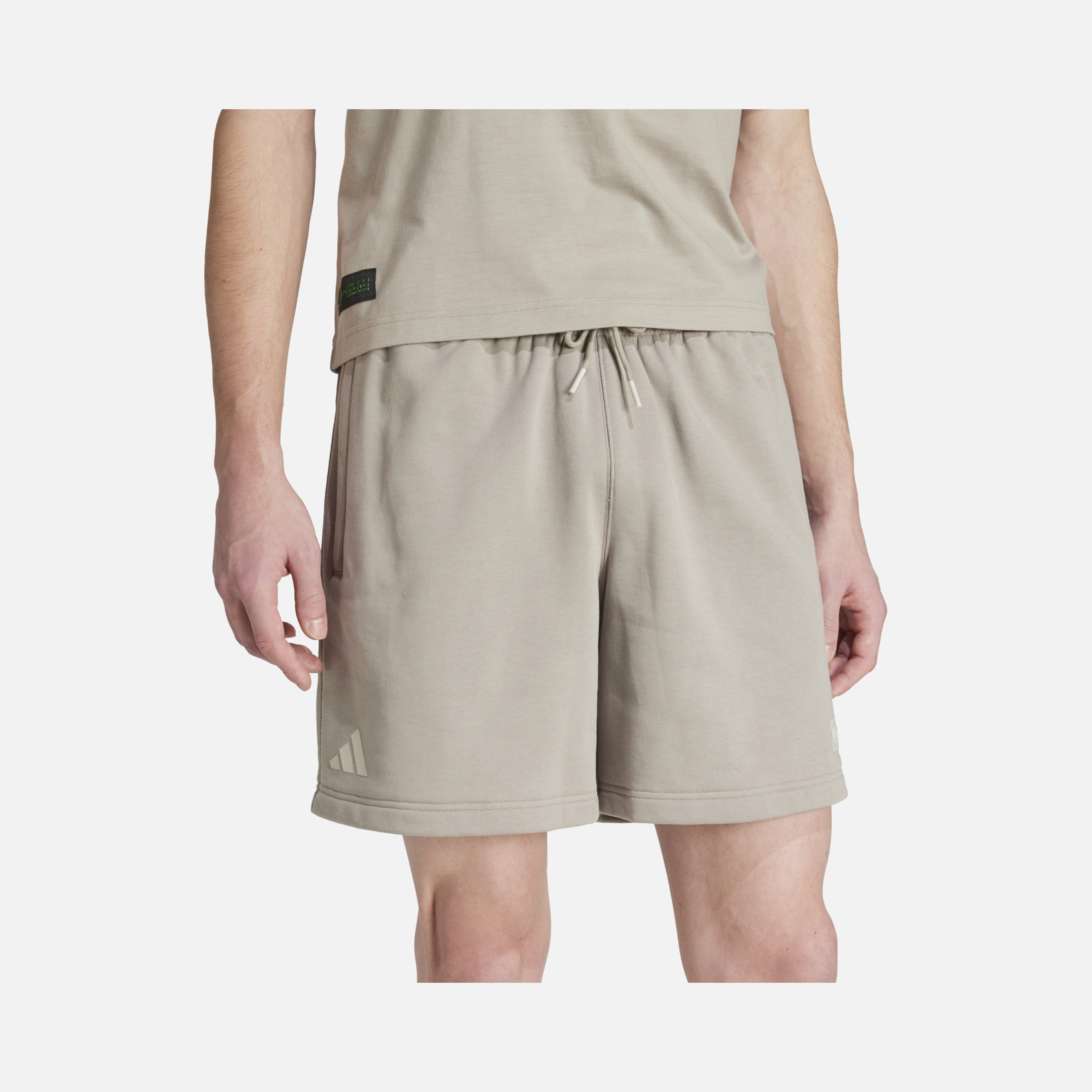 adidas Mercedes-AMG Petronas F1 Team Graphic French Terry Fabric Loose Fit Racing Fans Erkek Şort