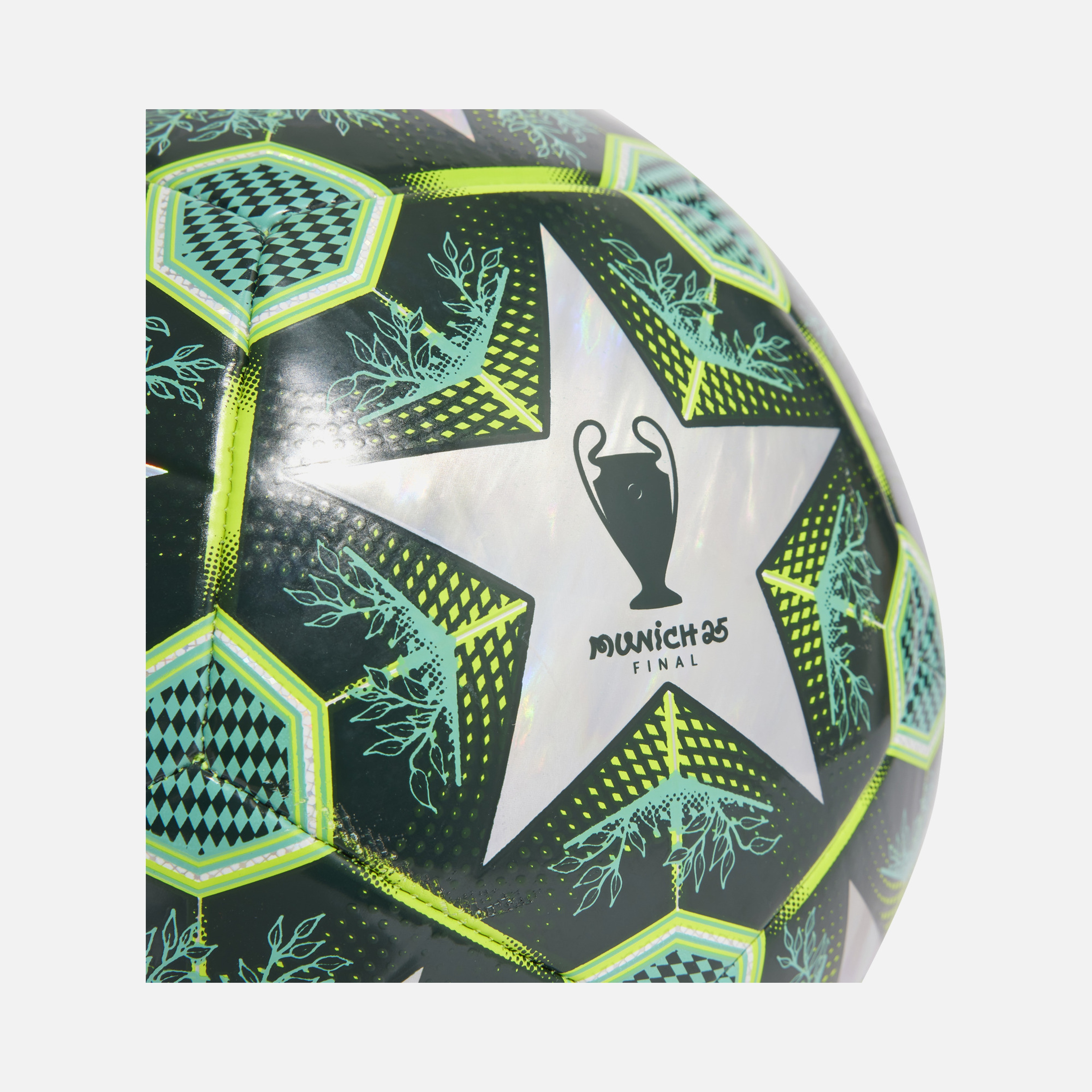 adidas UEFA Champions League Foil ''Special Hologram Effect'' No:5 Futbol Topu
