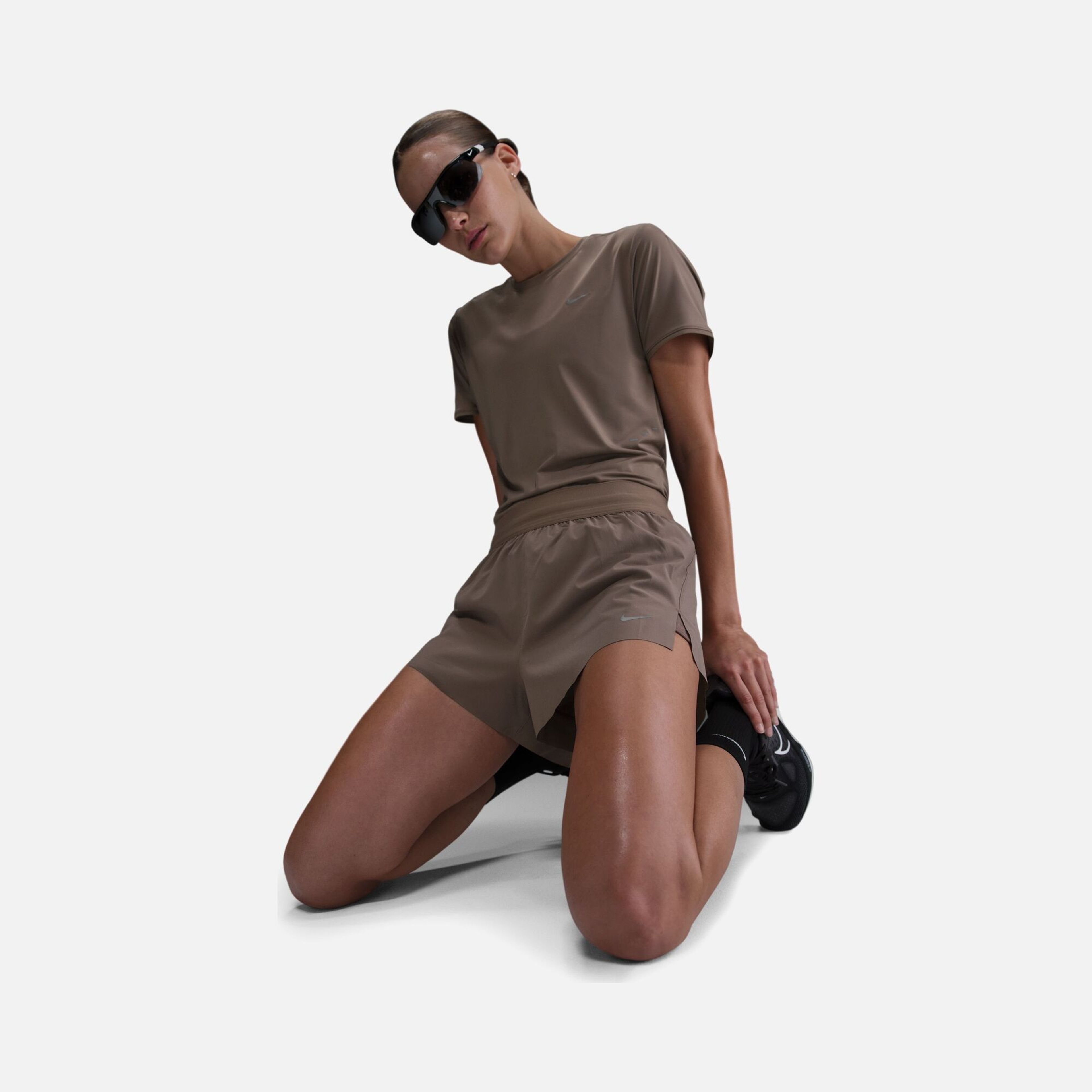 Nike Swift Dri-Fit High Waist 2-in-1 Running Kadın Şort