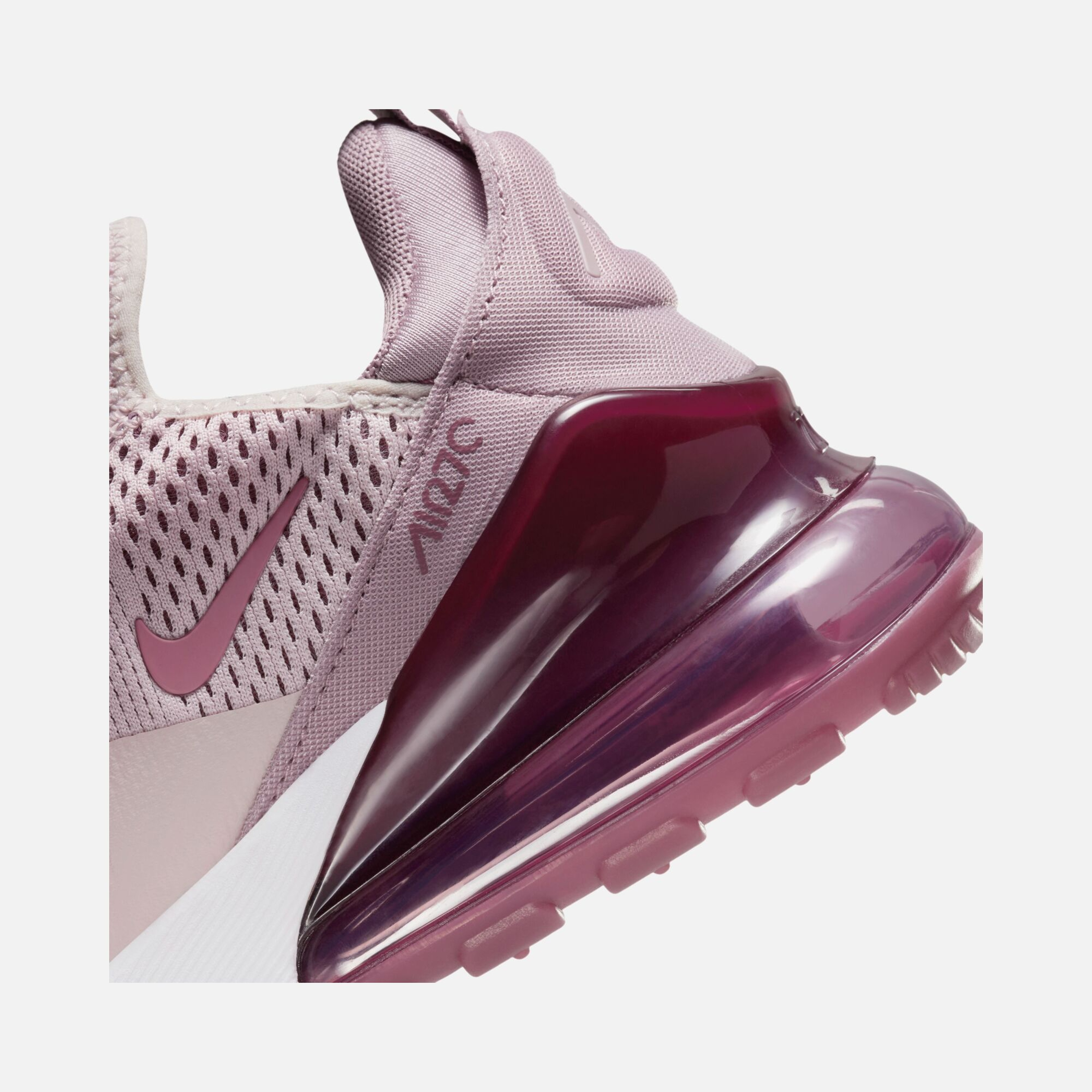 Nike Air Max 270 Kadın Spor Ayakkabı