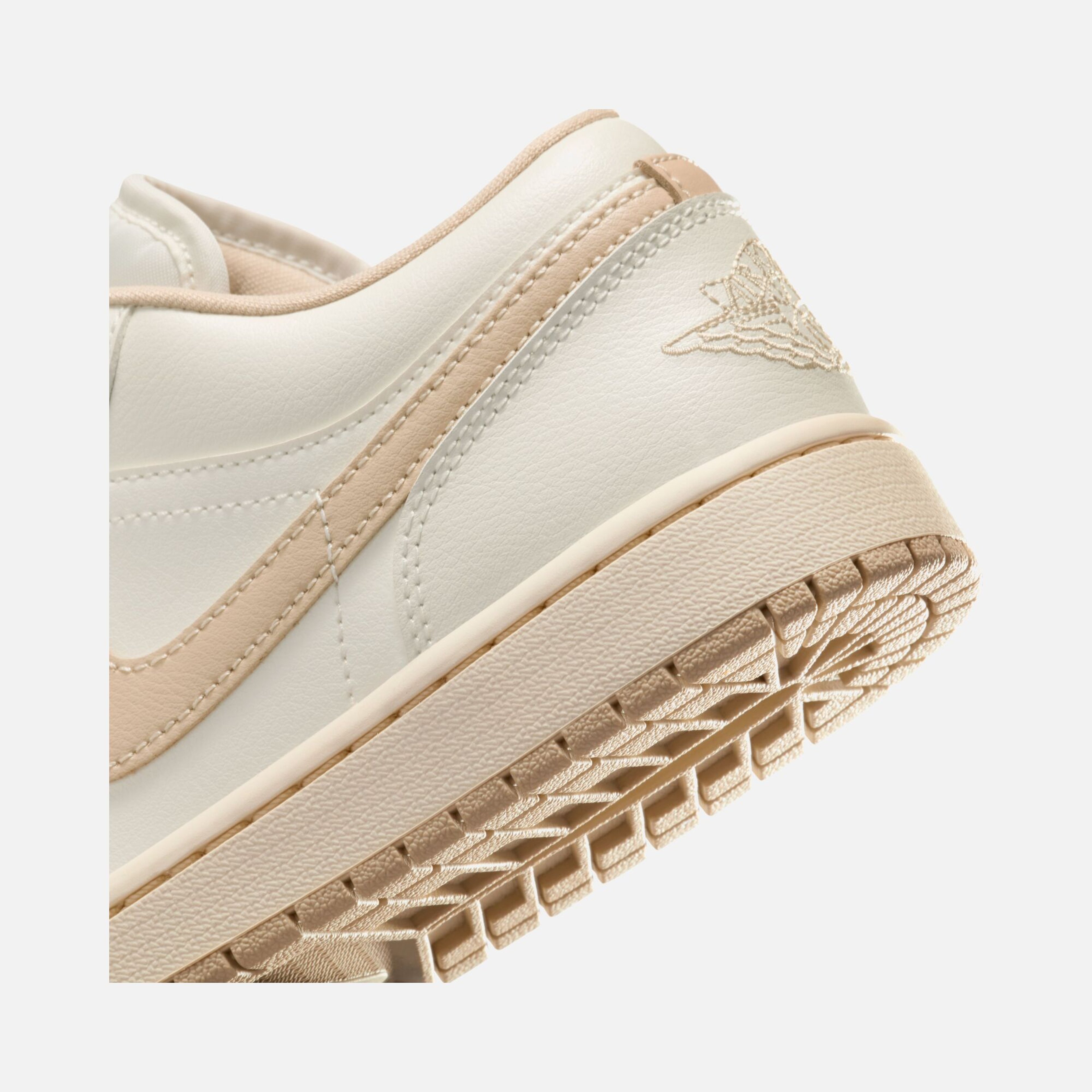 Nike Air Jordan 1 Low Kadın Spor Ayakkabı