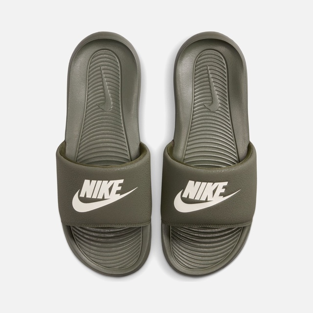 Nike Yeşil Nike Victori One Terlik