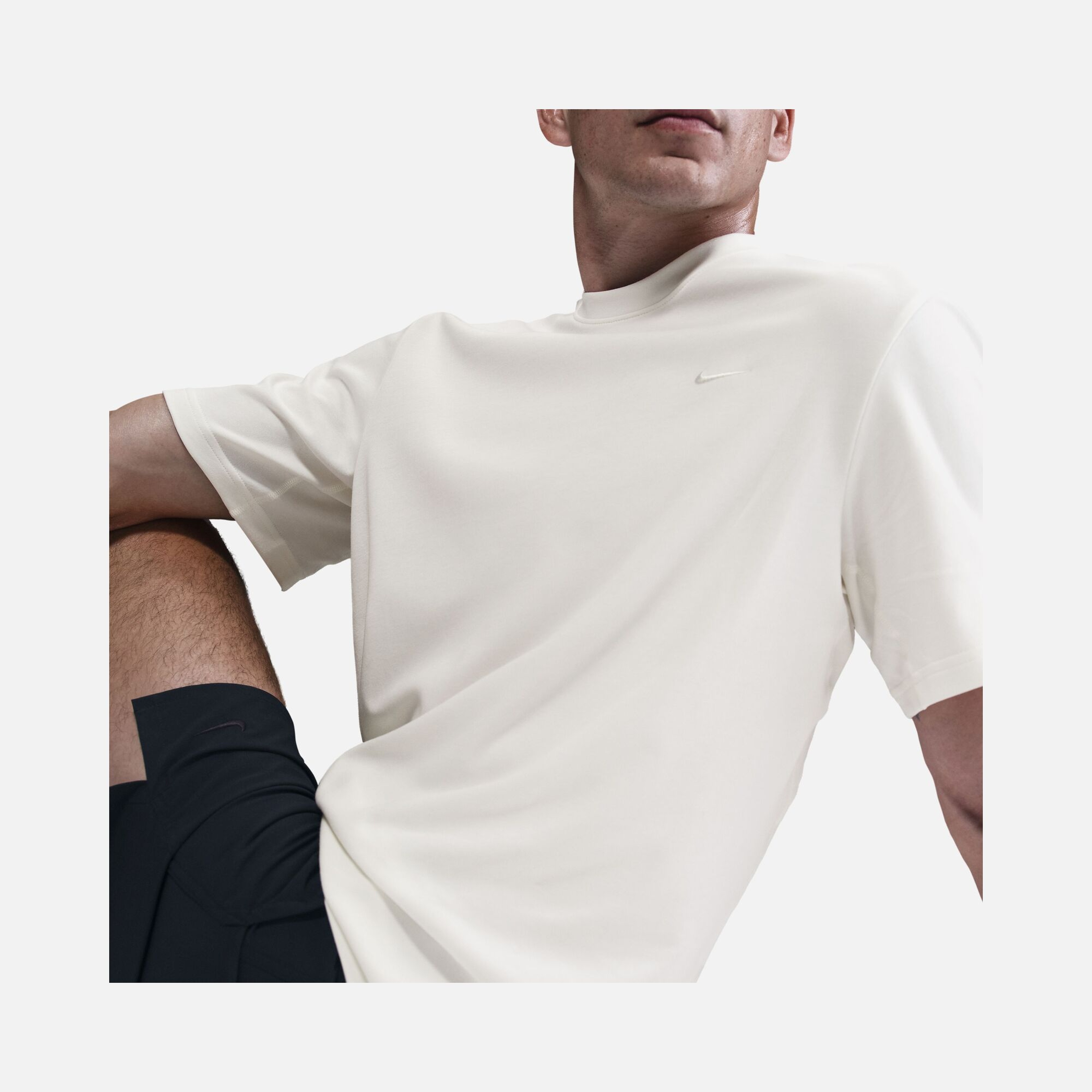 Nike Dri-Fit Primary Statement Versatile Fitness Training Short-Sleeve Erkek Tişört