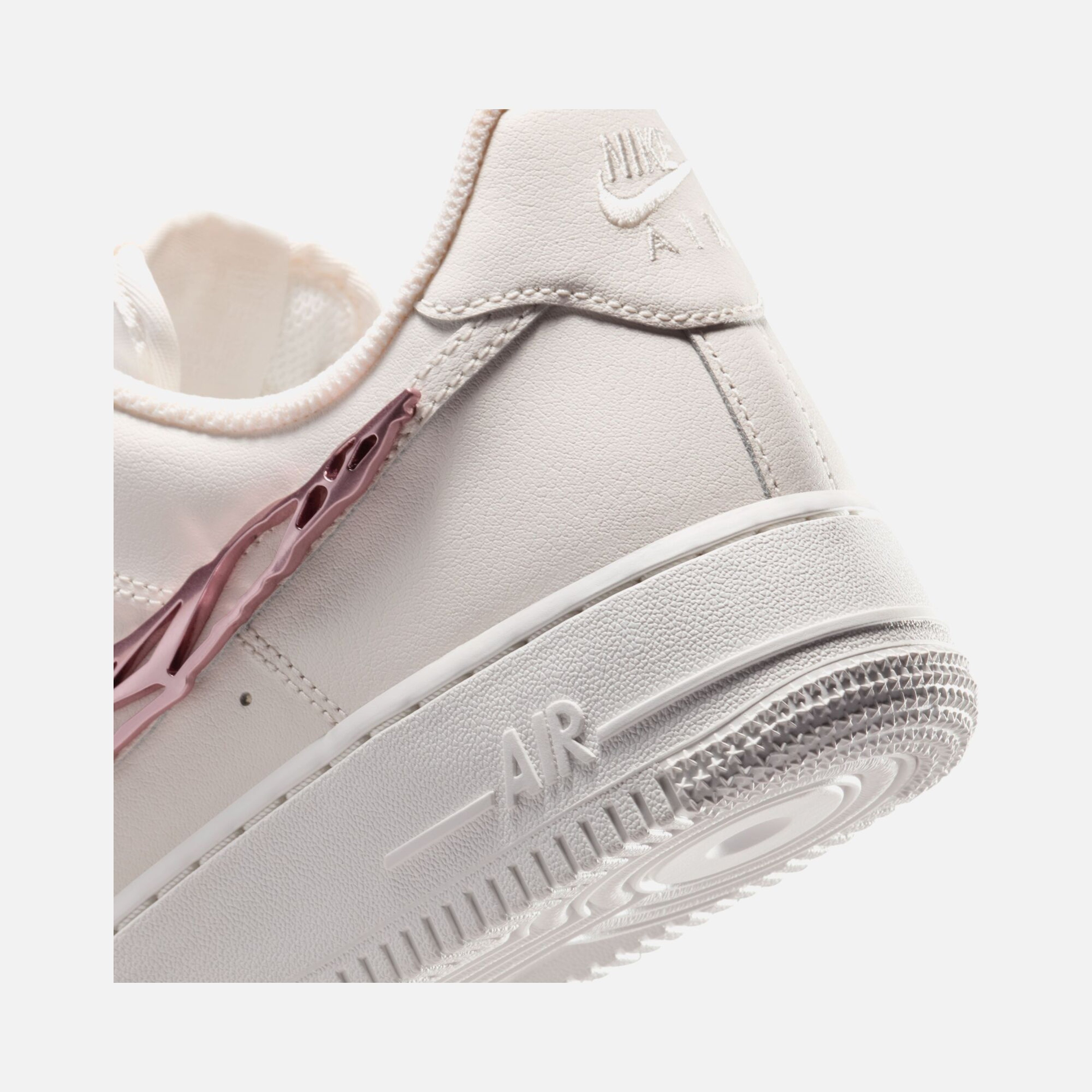 Nike Air Force 1 '07 LX ''Liquid Metal Swoosh Detail'' Kadın Spor Ayakkabı