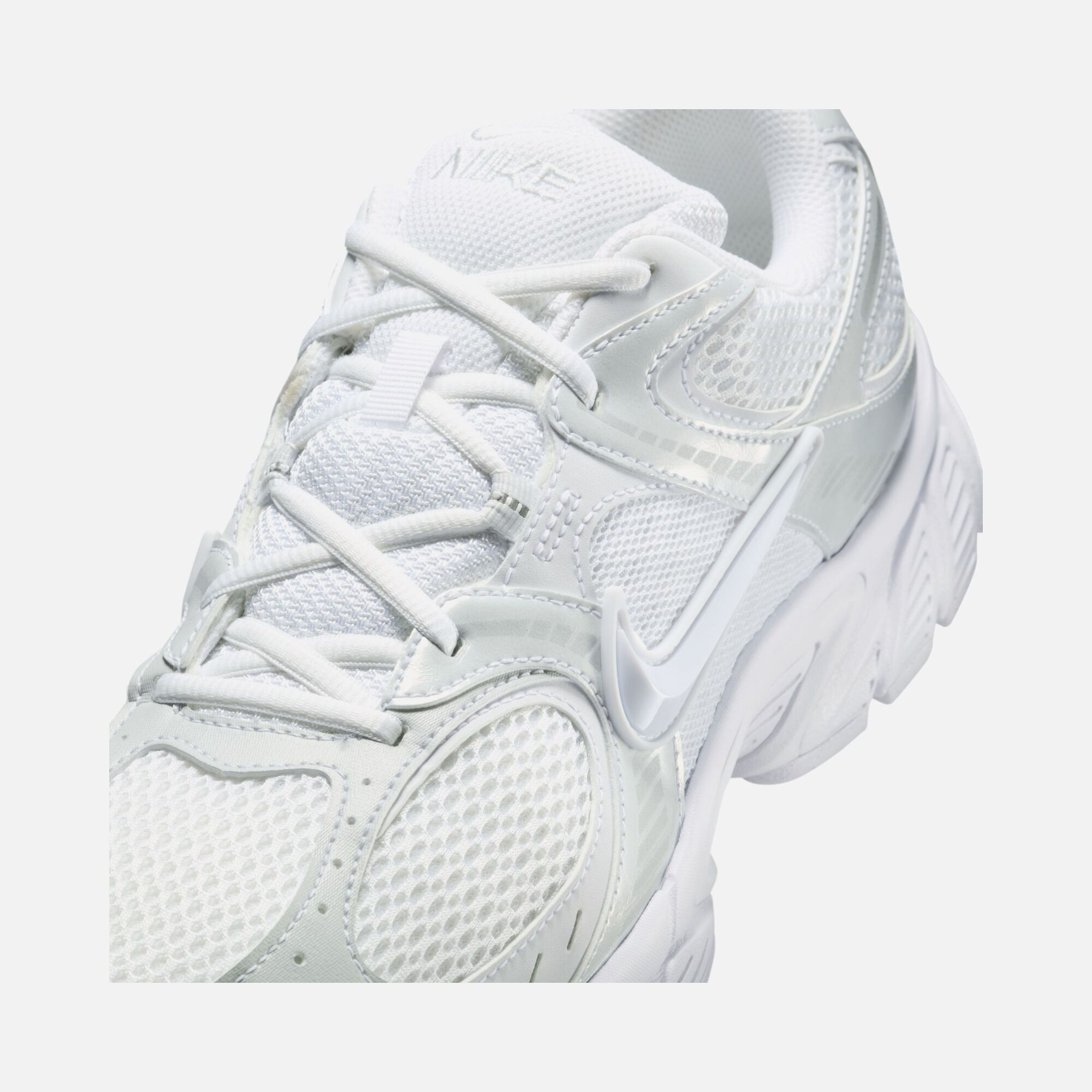 Nike V5 RNR Erkek Spor Ayakkabı