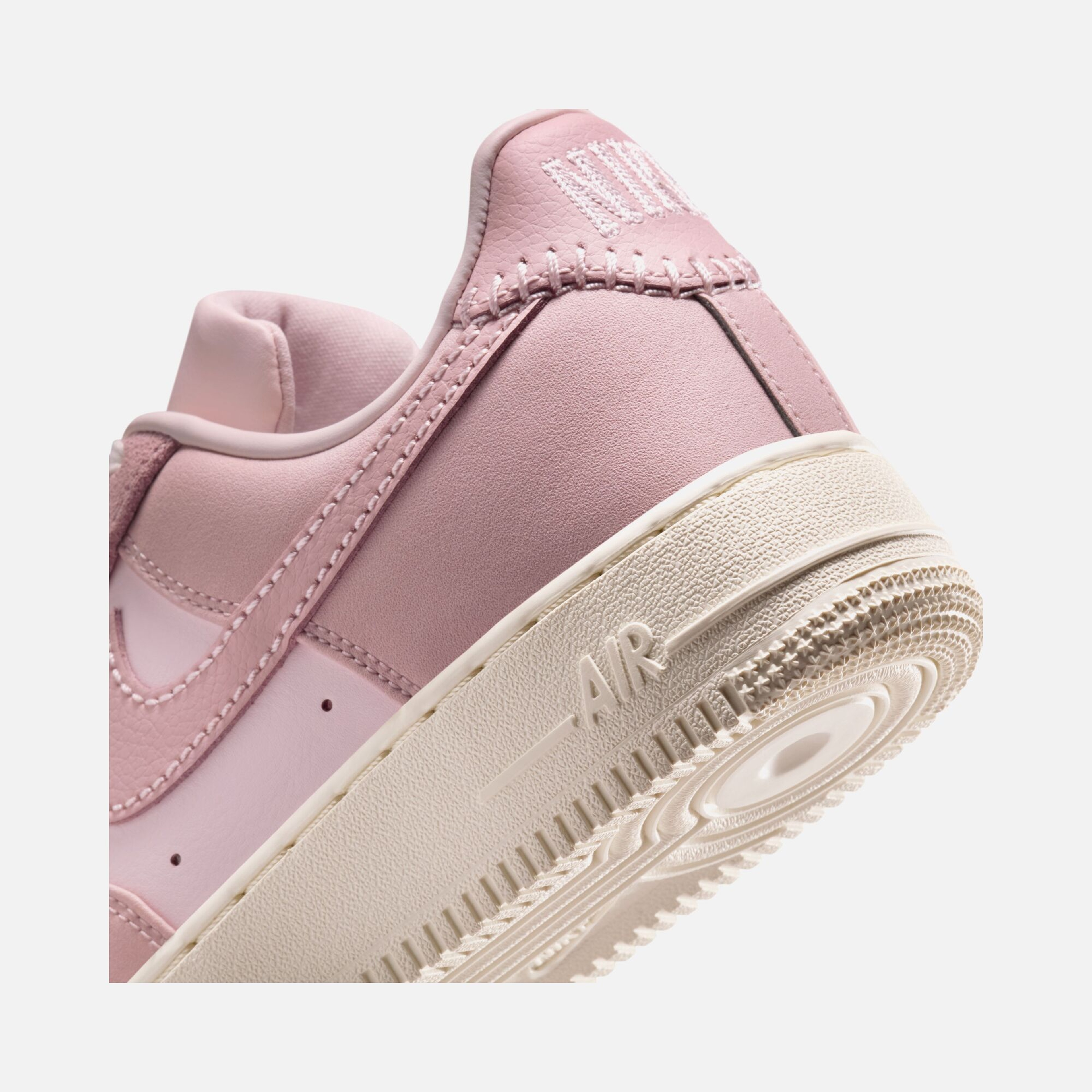 Nike Air Force 1 '07 S25 Kadın Spor Ayakkabı