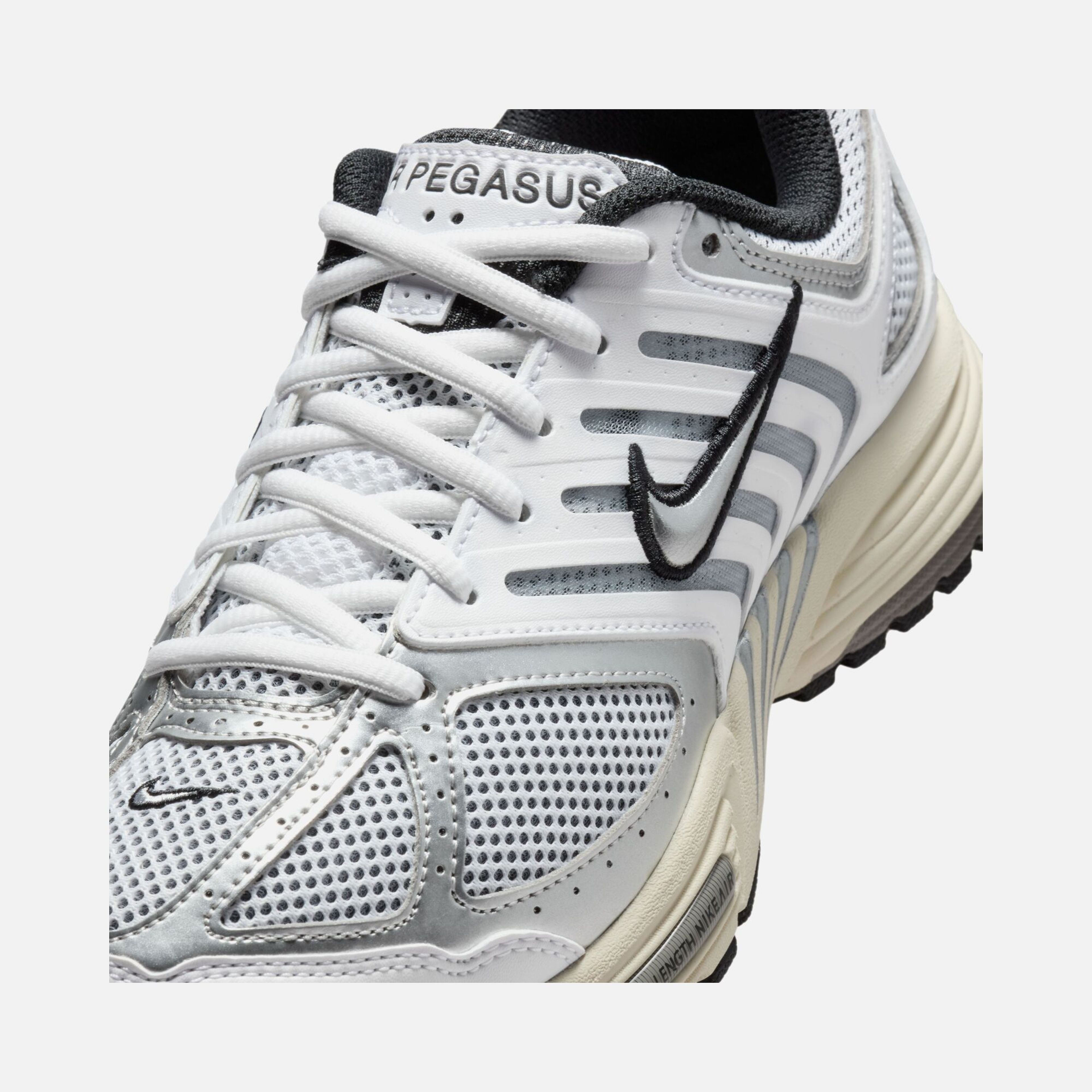 Nike Air Pegasus2005 Kadın Spor Ayakkabı