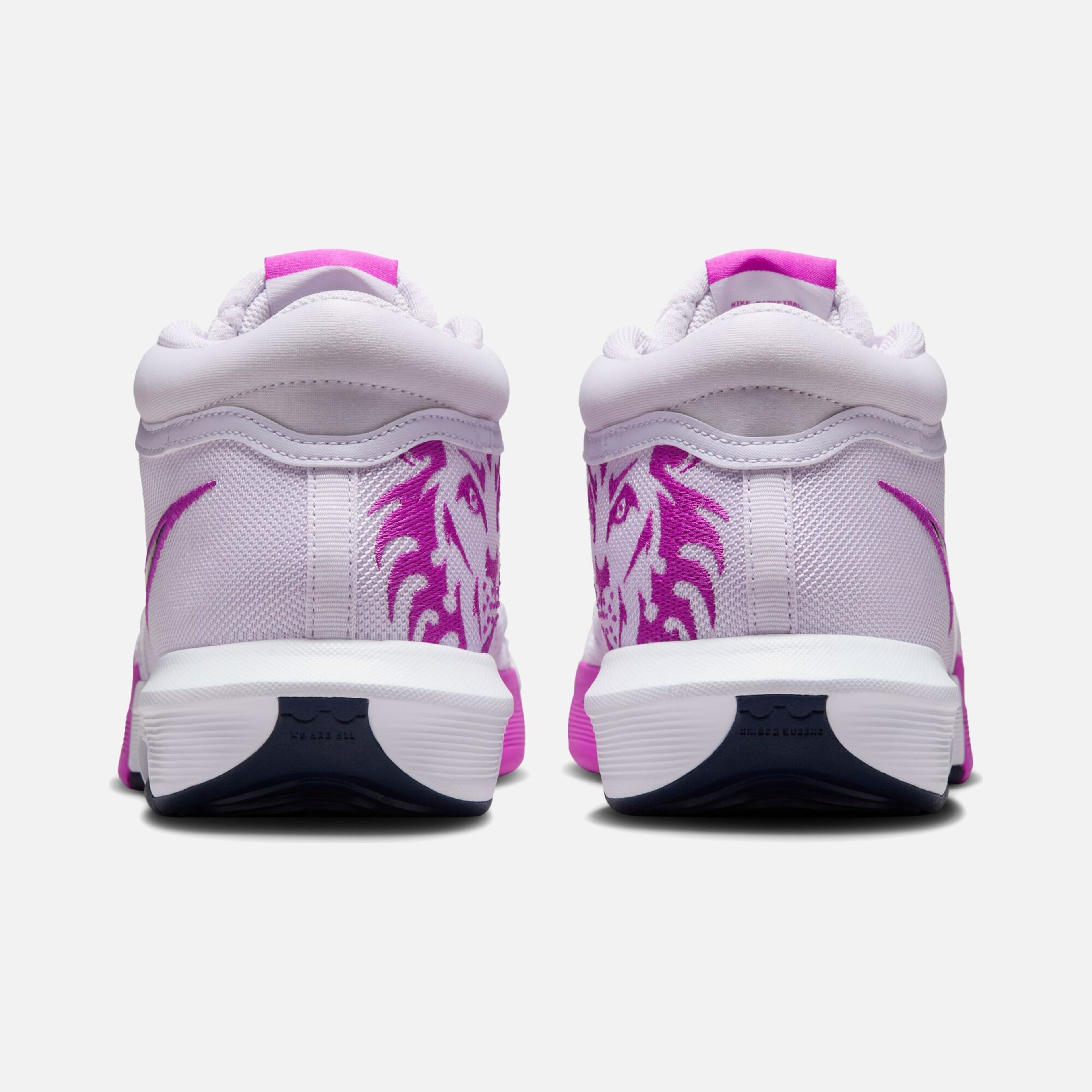 Nike LeBron James Witness VIII ''Bruce Lee'' Erkek Basketbol Ayakkabısı