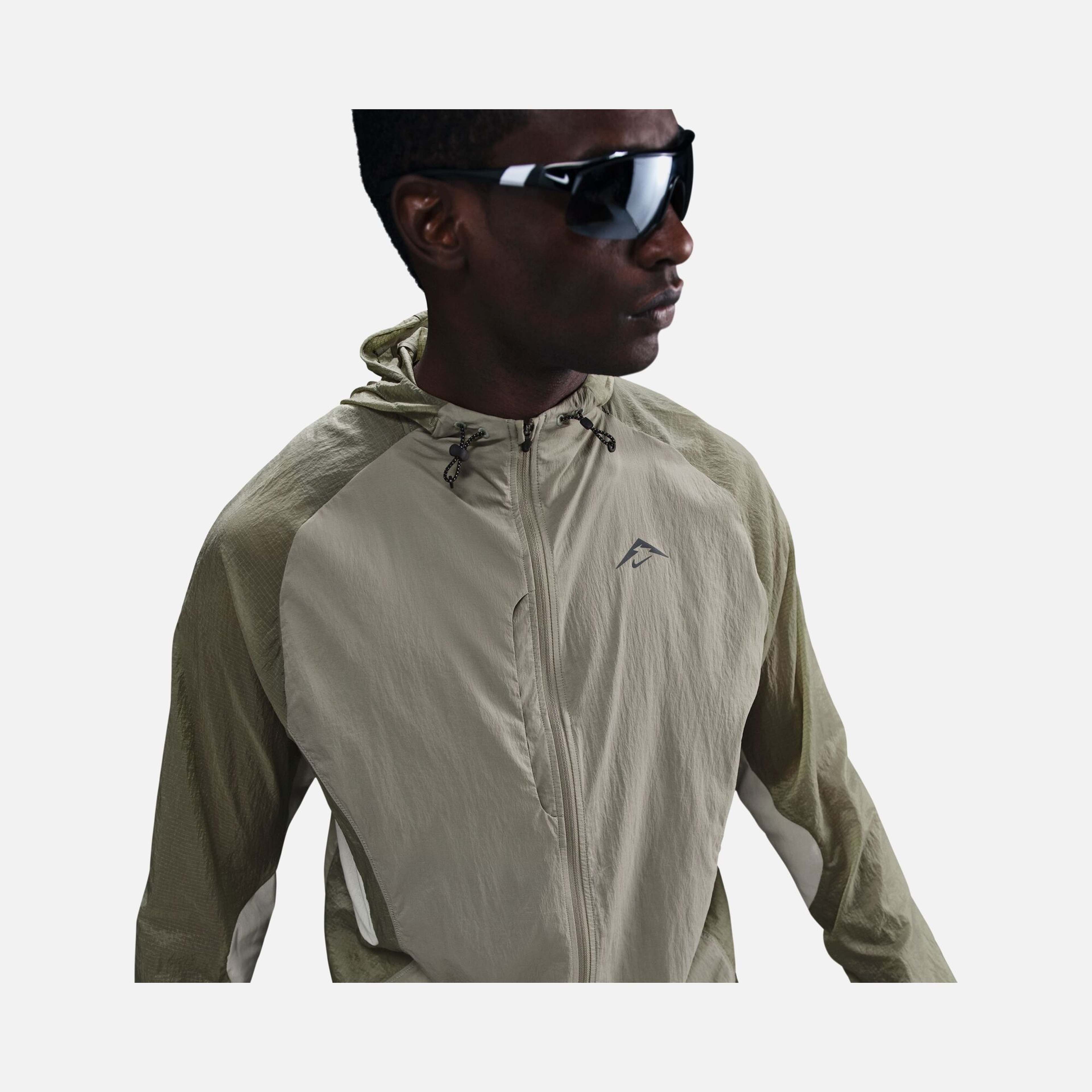 Nike Trail Aireez Jkt Kapüşonlu Erkek Ceket