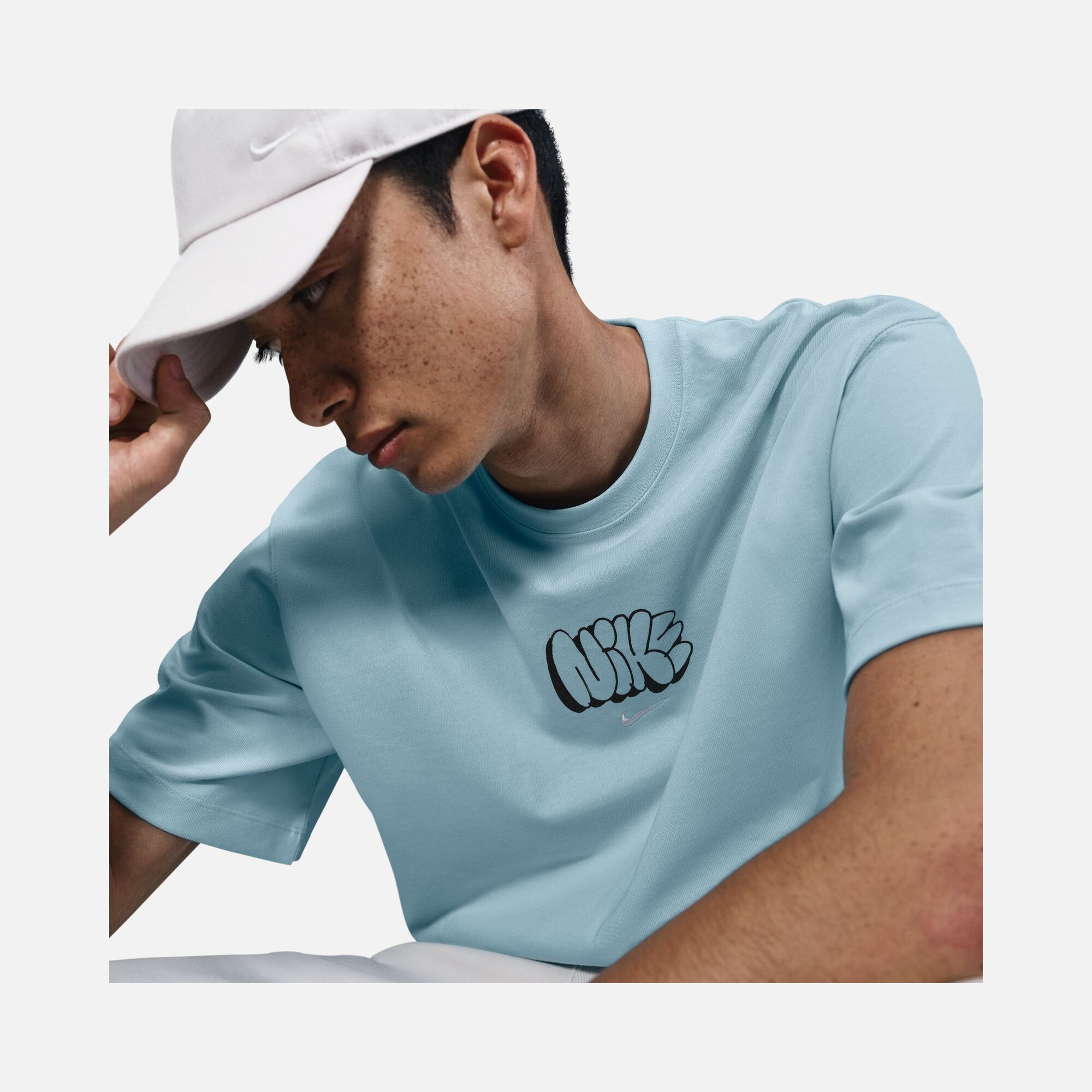 Nike Sportswear Solo Swoosh Graphics Short-Sleeve Erkek Tişört