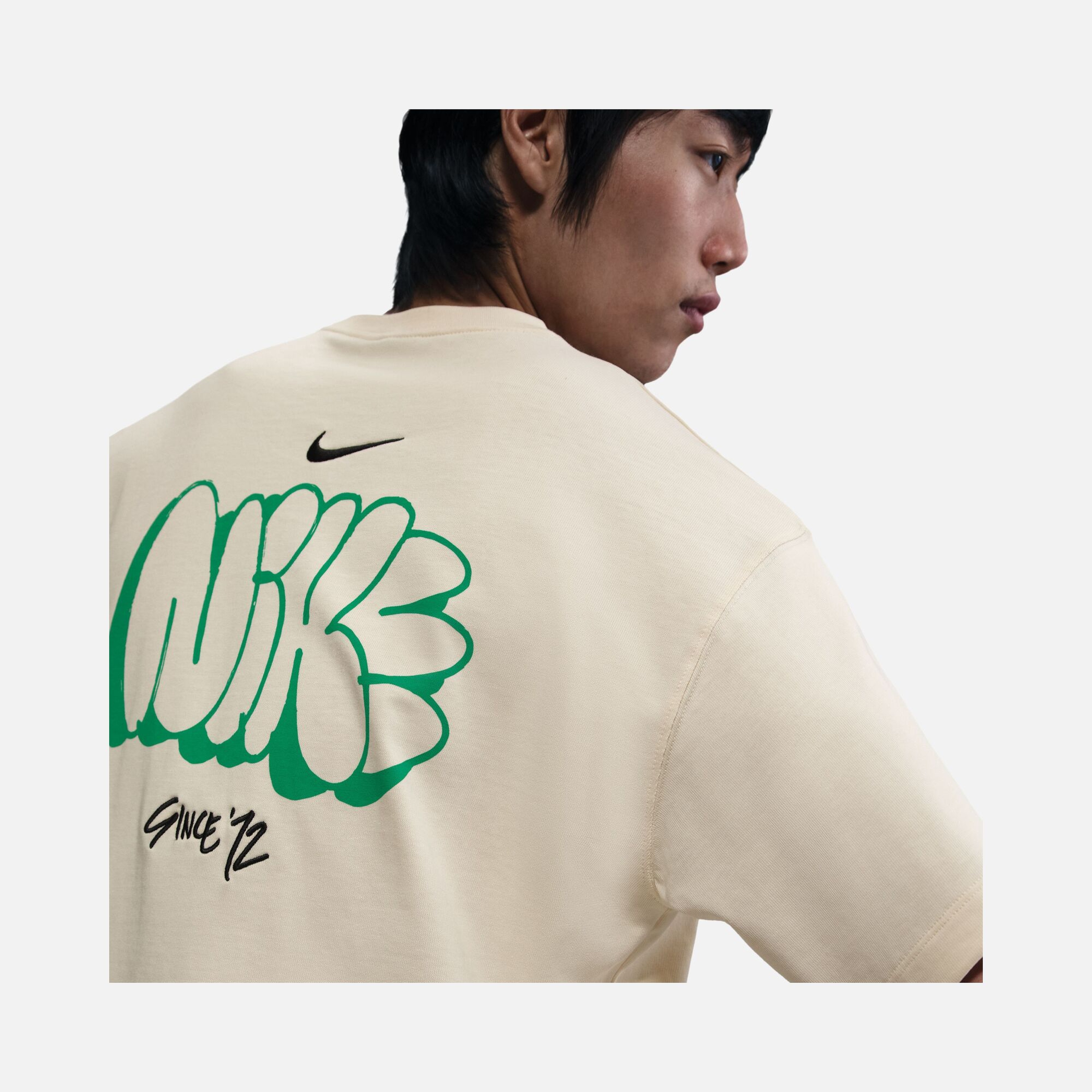 Nike Sportswear Solo Swoosh Graphics Short-Sleeve Erkek Tişört