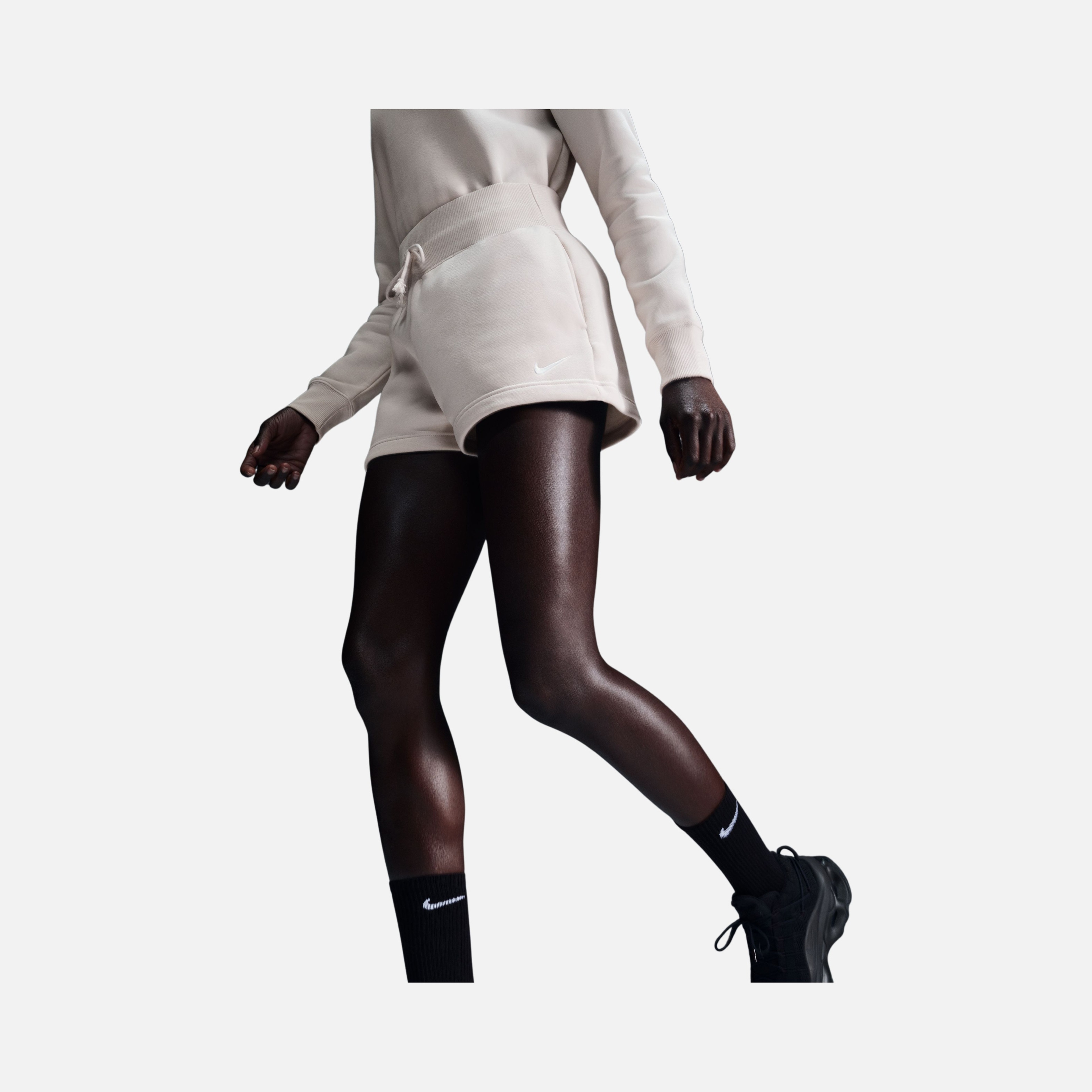 Nike Sportswear Phoenix Fleece High-Waisted Kadın Şort