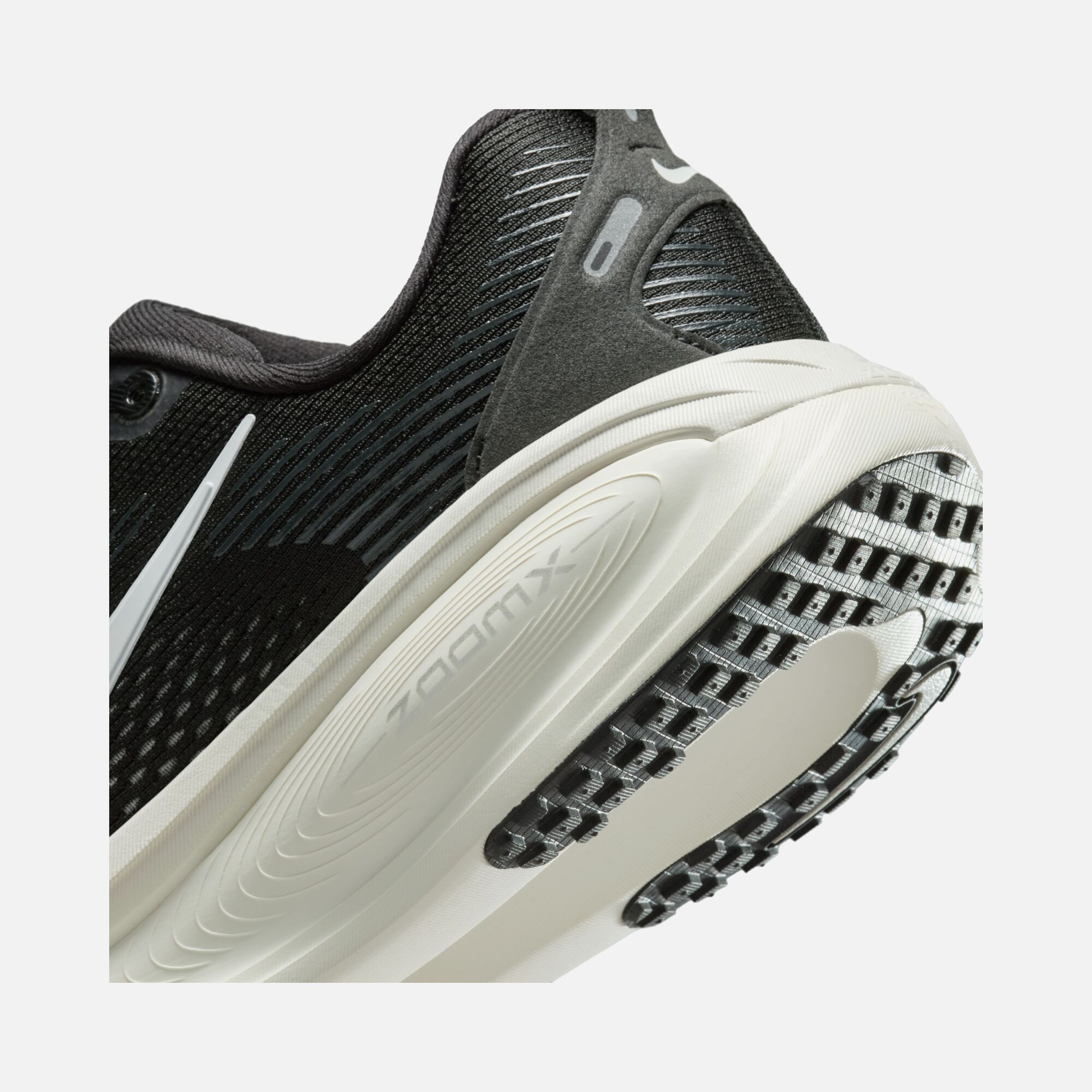Nike Vomero 18 ZoomX Road Running Kadın Spor Ayakkabı