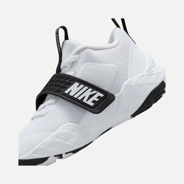 Nike Beyaz Nike Team Hustle D 12 (Ps) Çocuk Spor Ayakkabı